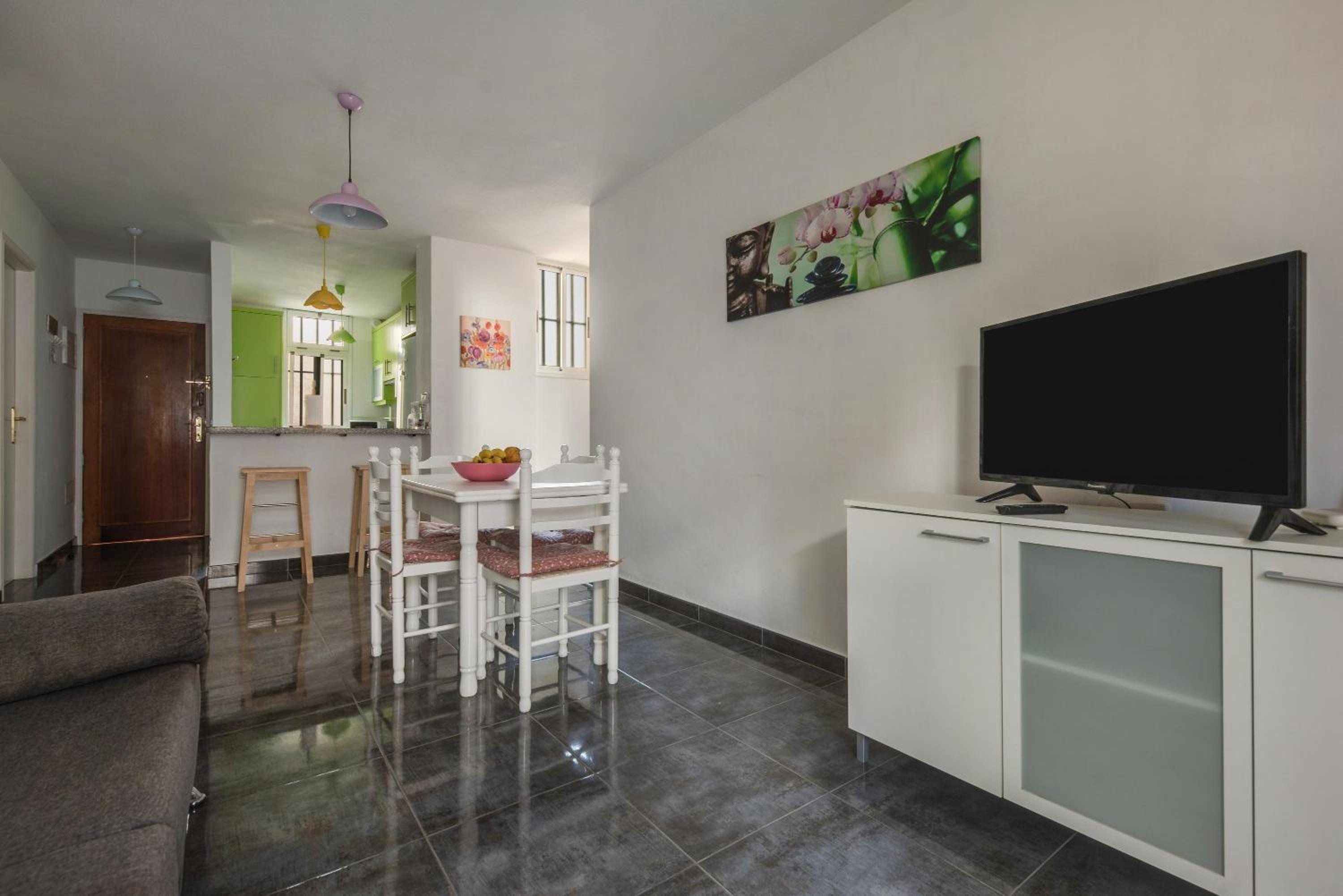 Three-Bedroom Premium Apartment with Balcony thumbnail 6