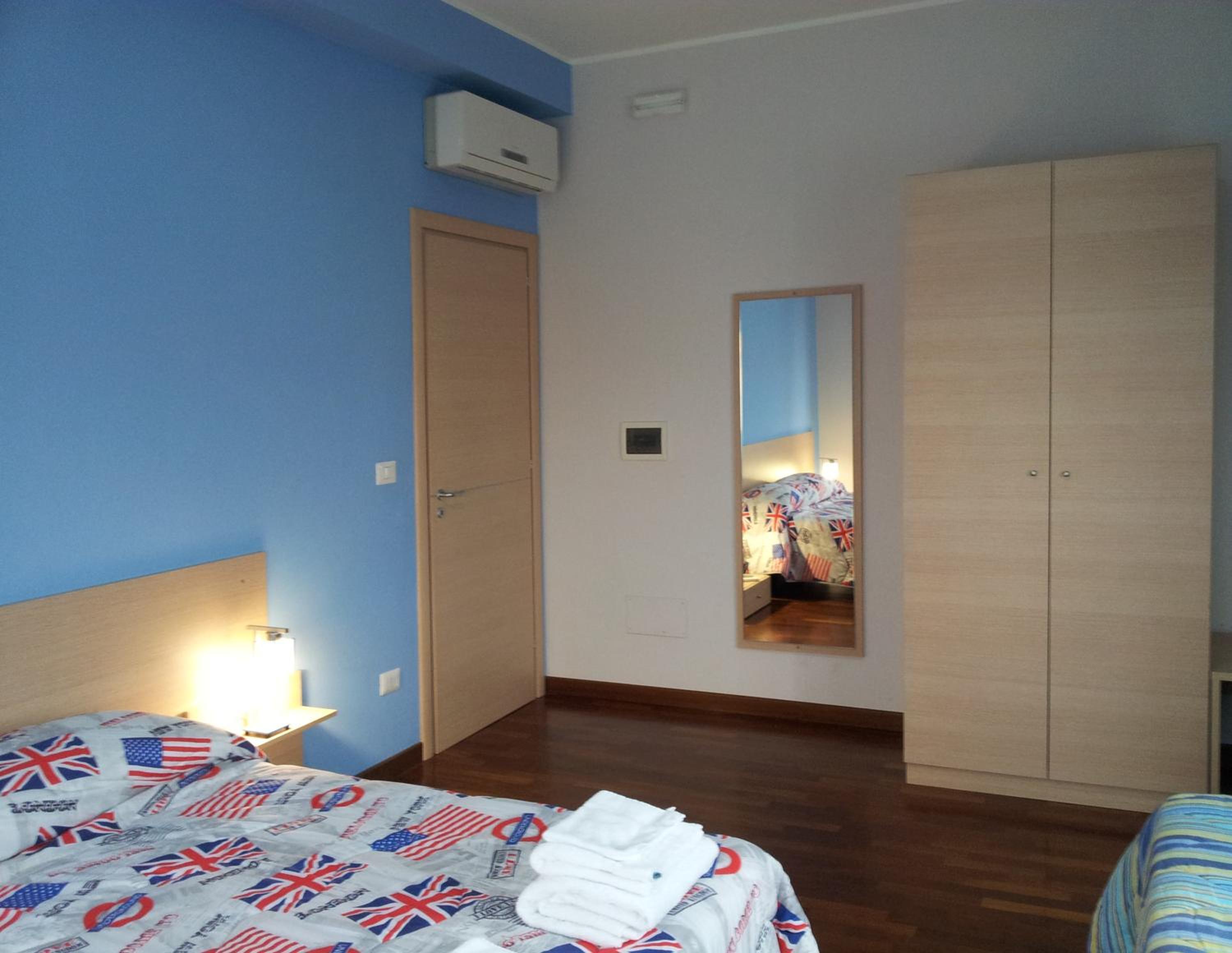 Triple Room with Private External Bathroom photo 2