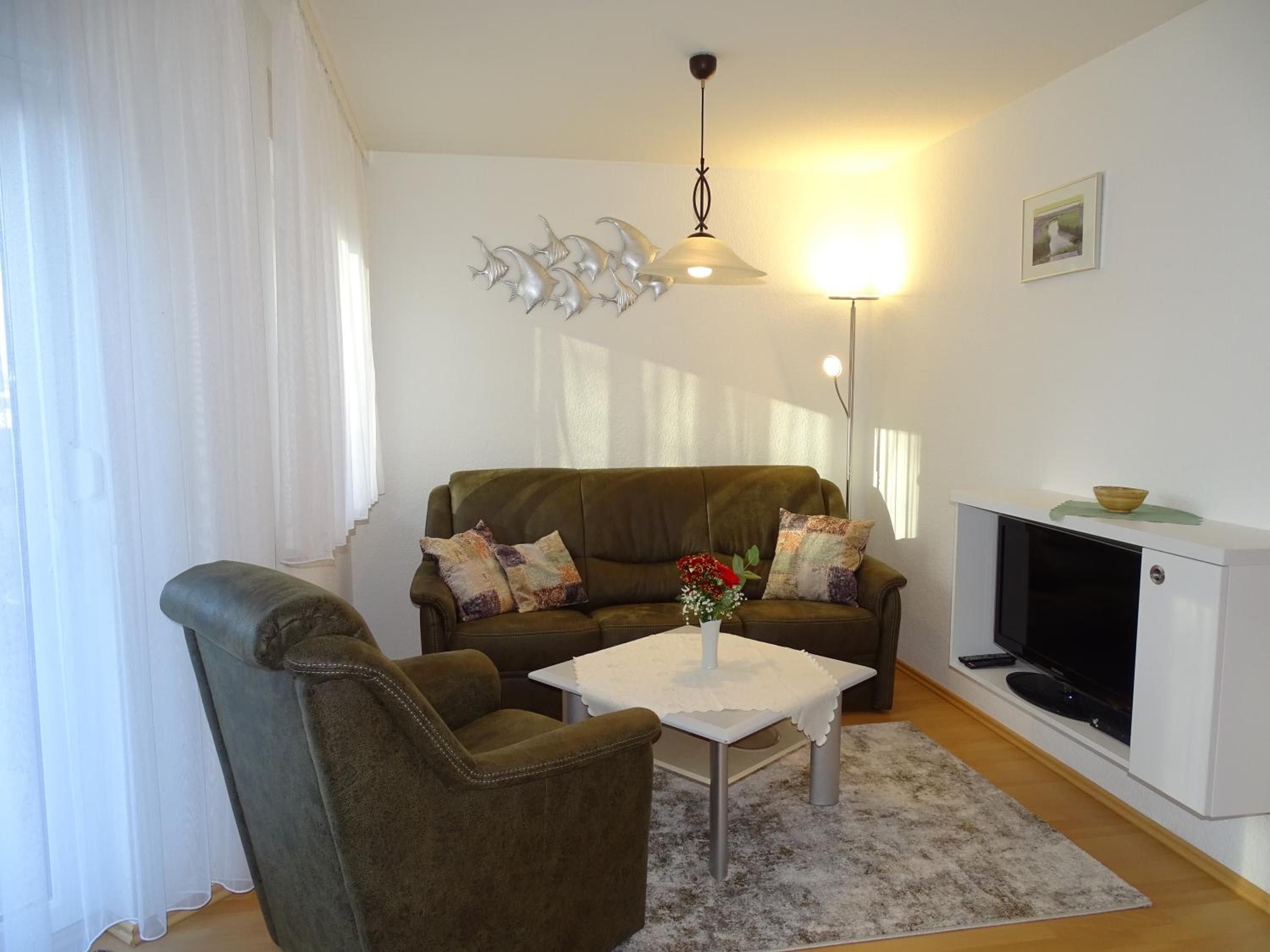 Two-Bedroom Apartment With Balcony - 2 photo 1