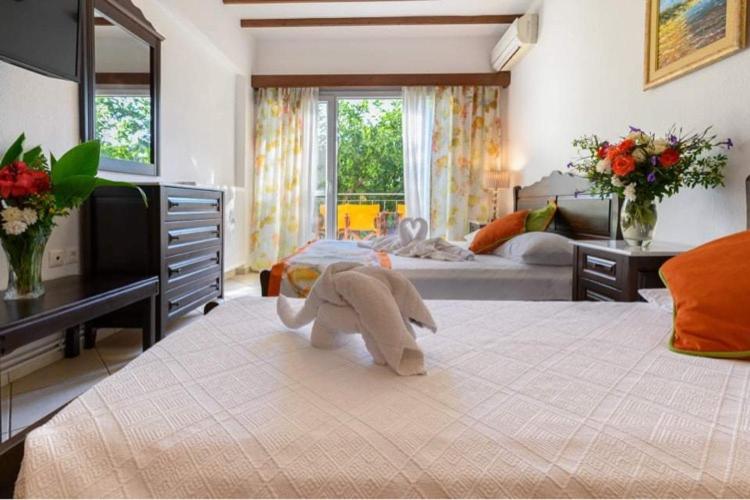 One-Bedroom Apartment (3 Adults) - Photo 4