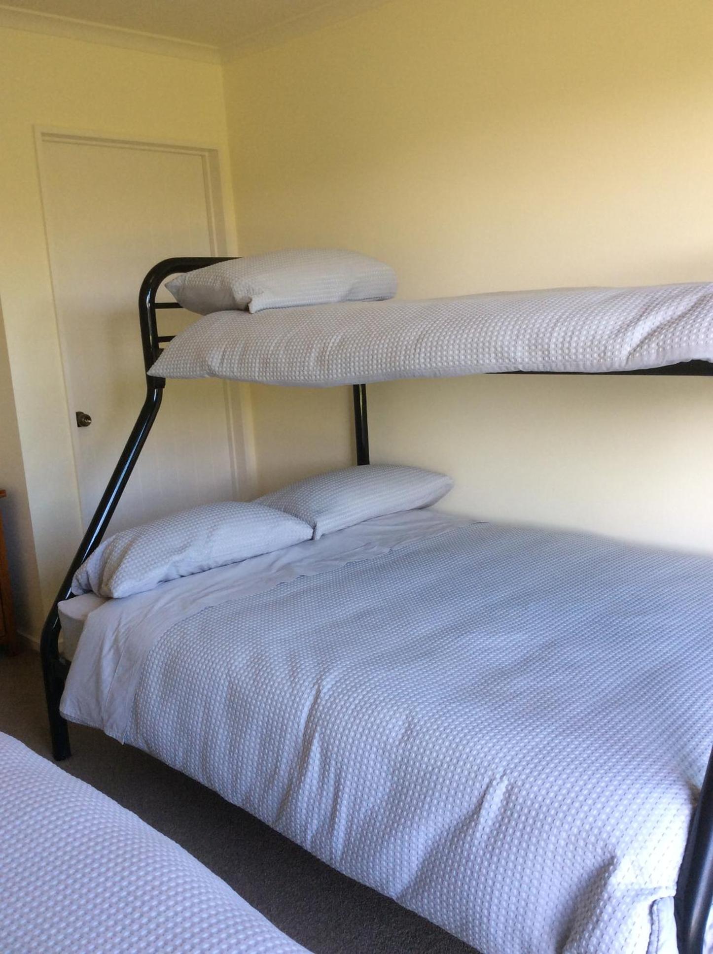 Two-Bedroom House - Photo 1