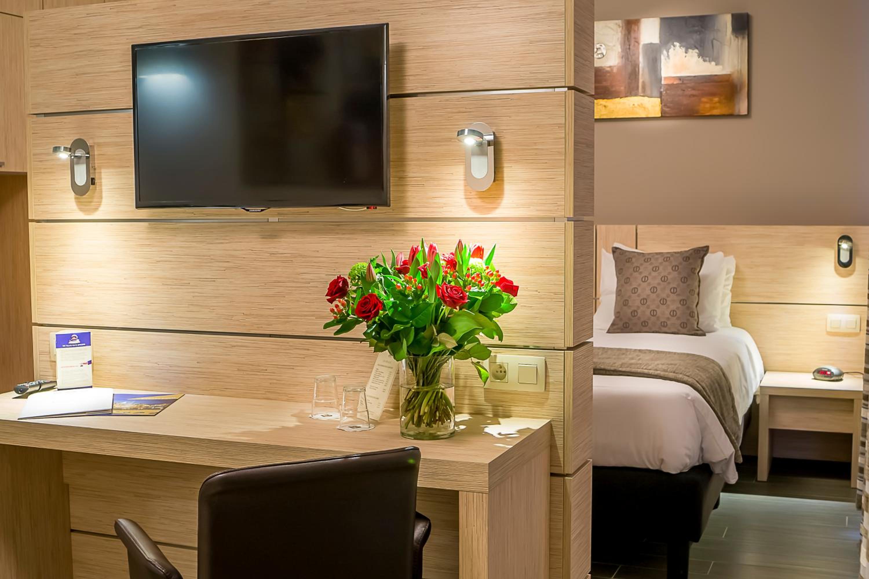 Superior King Room with Sofa Bed
