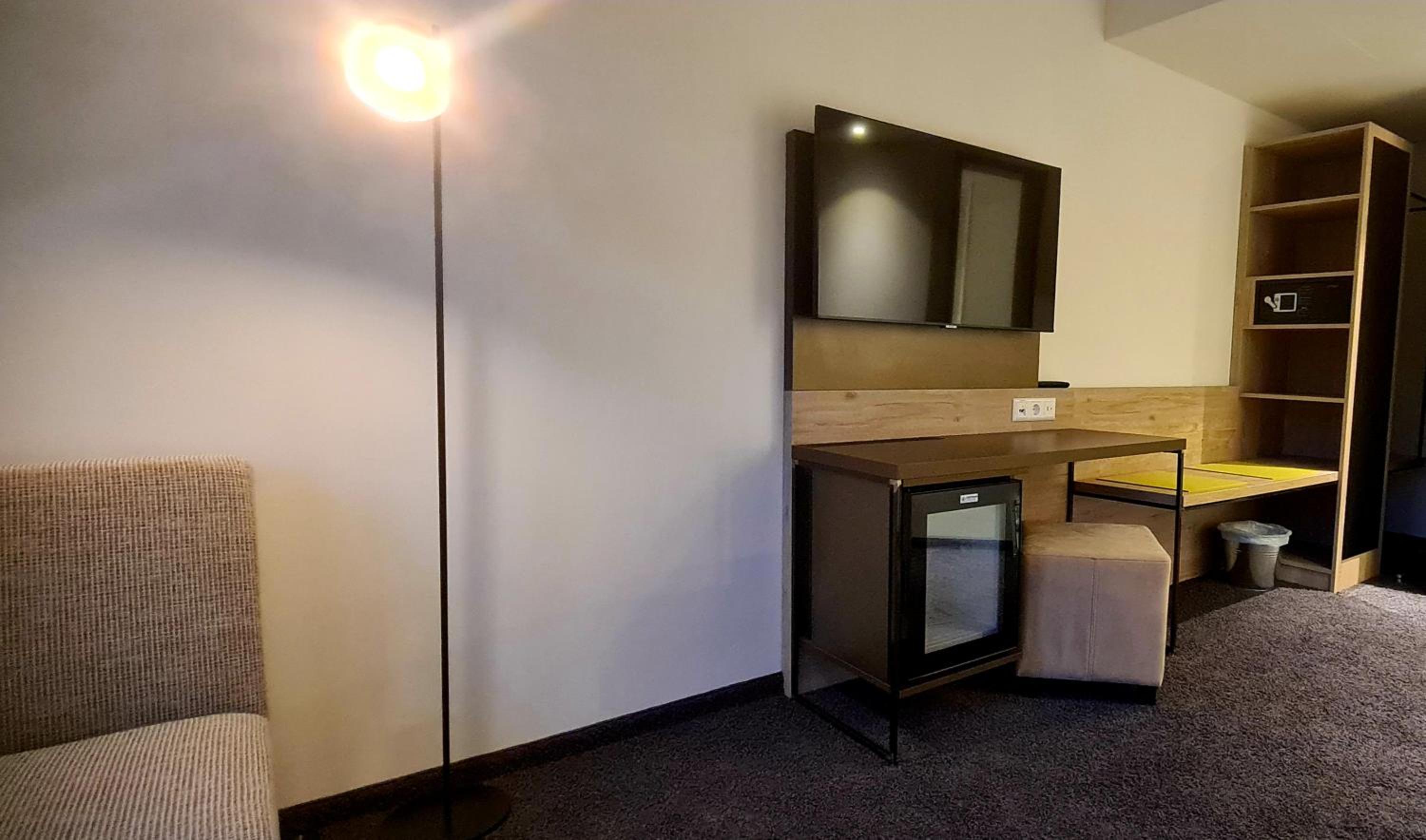 Double Room with Private Bathroom - Photo 1