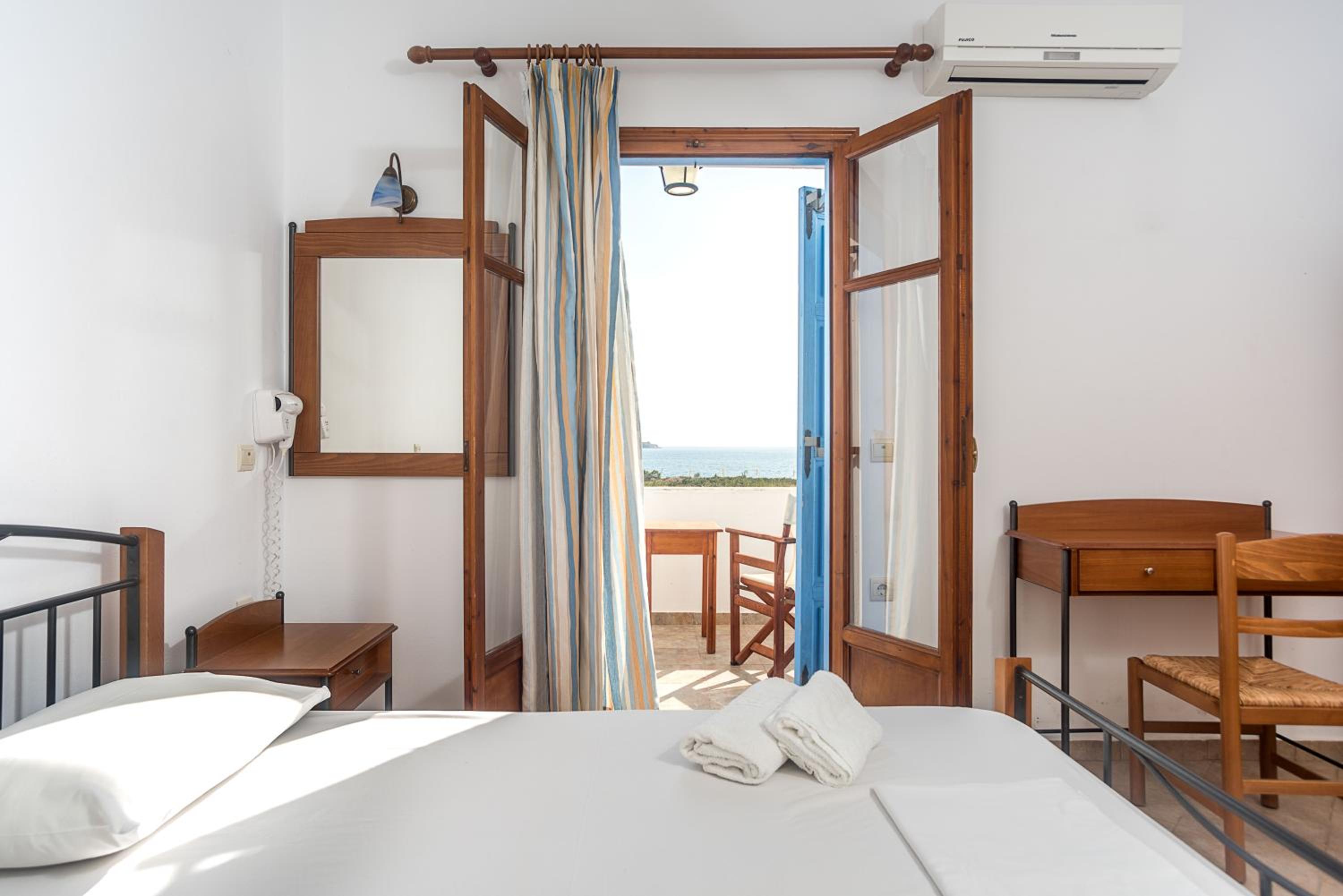 Double Room with Balcony and Sea View