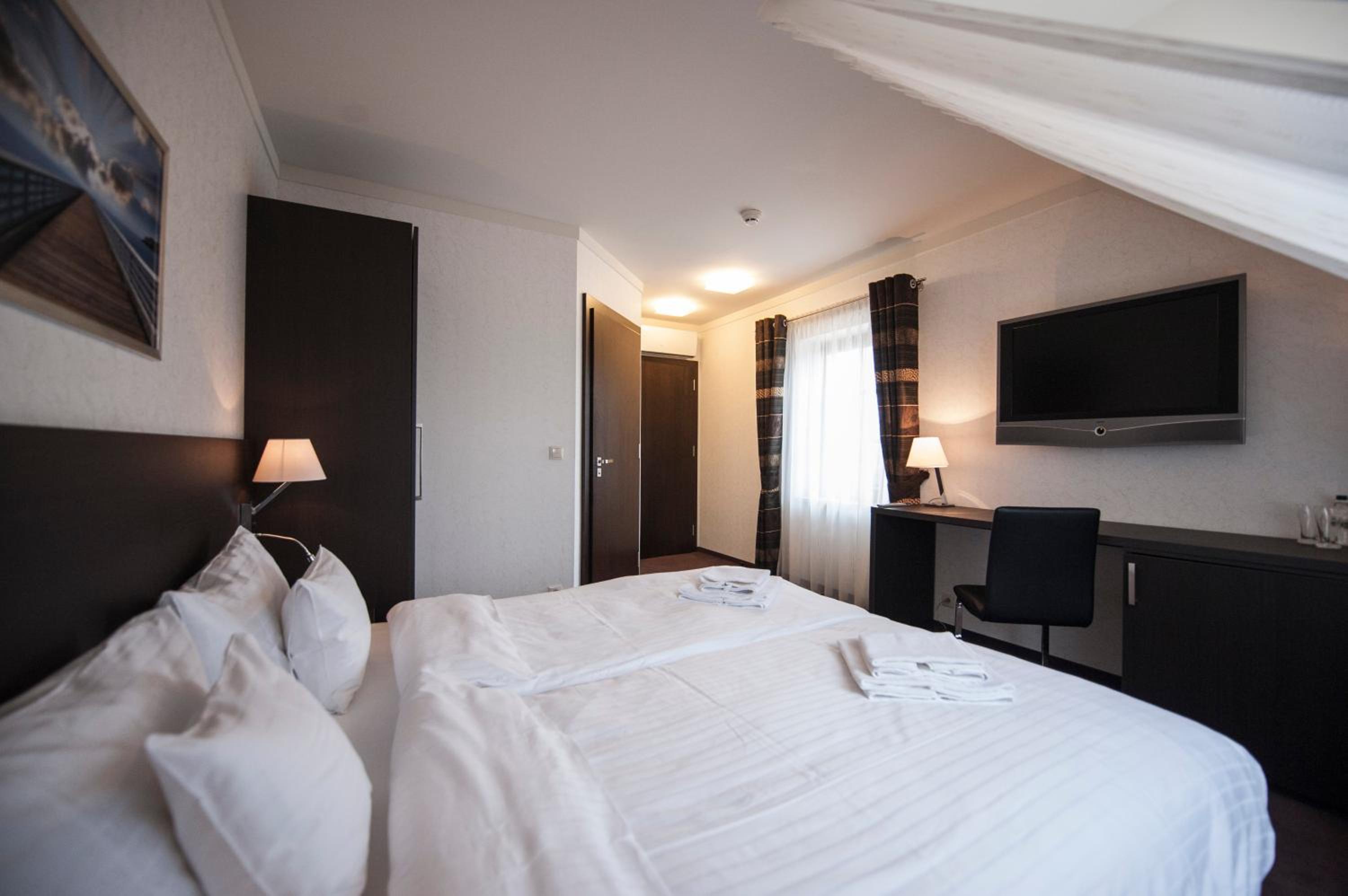 Deluxe Double Room - Photo 1