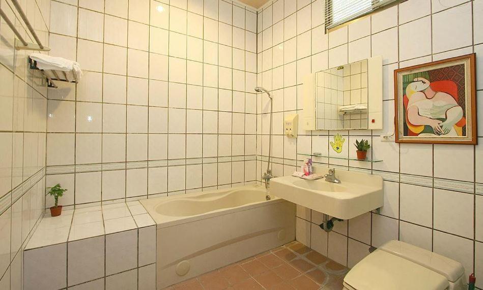 Double Room with Bath photo 2