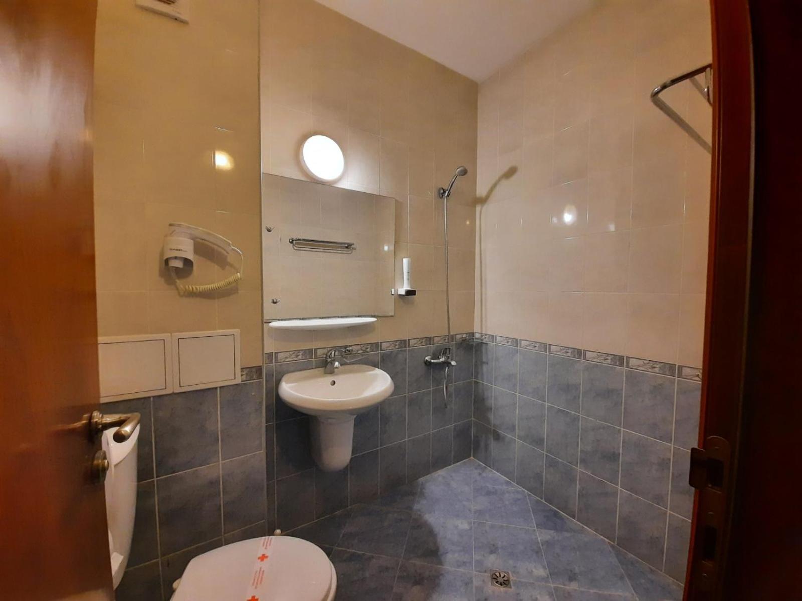 Double Room - Attic photo 3