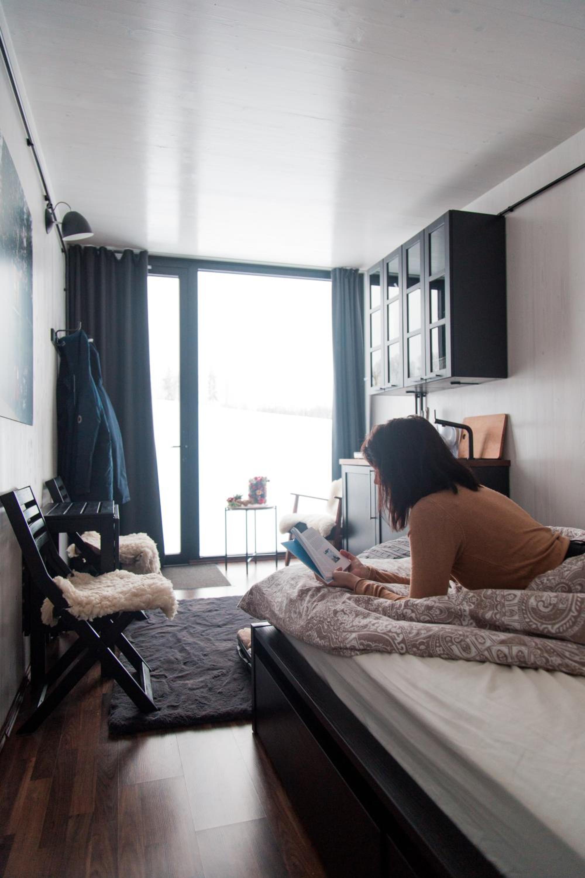One-Bedroom House - Photo 23