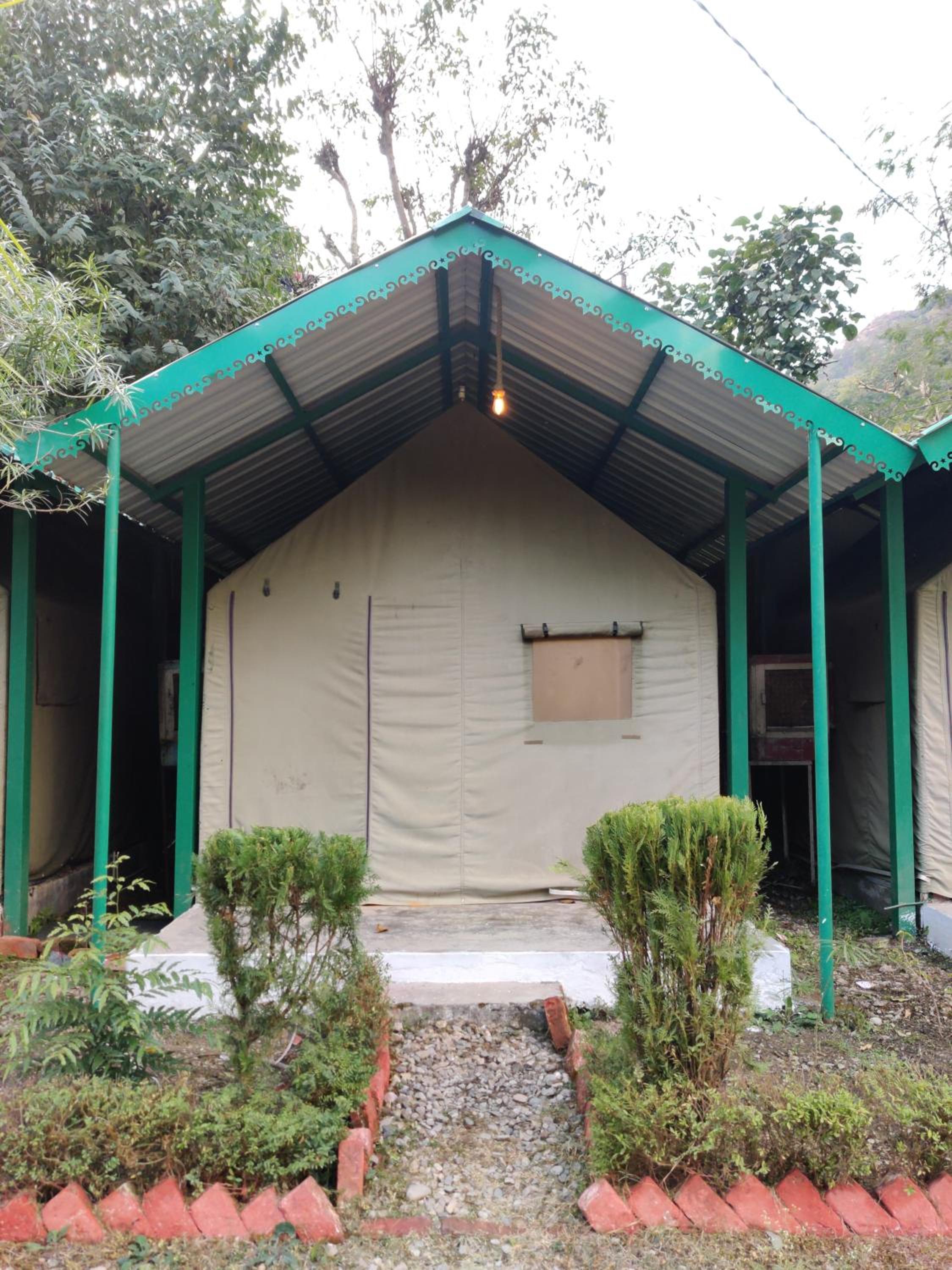 Tent - Photo 2
