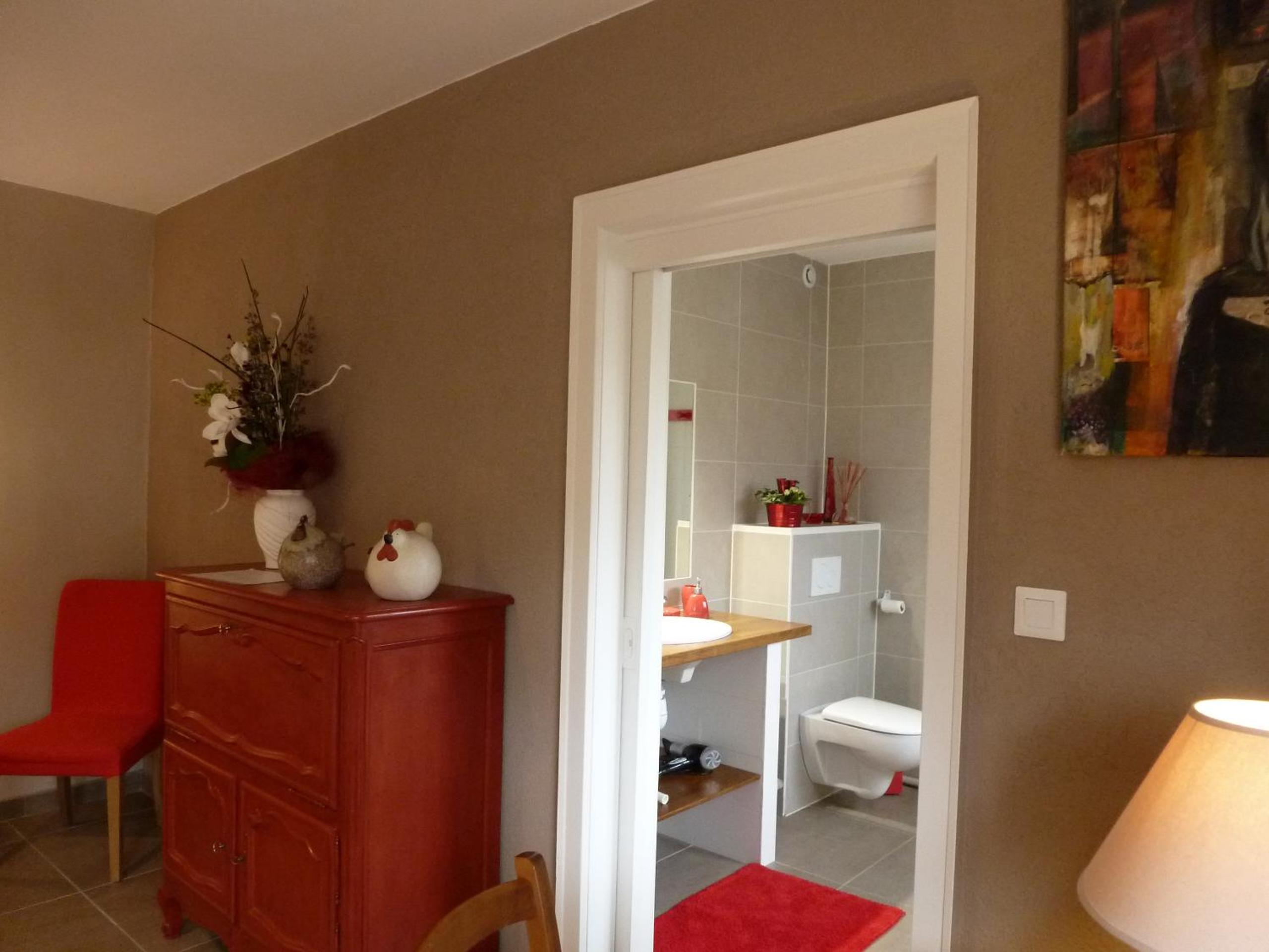 Small Double Room photo 2
