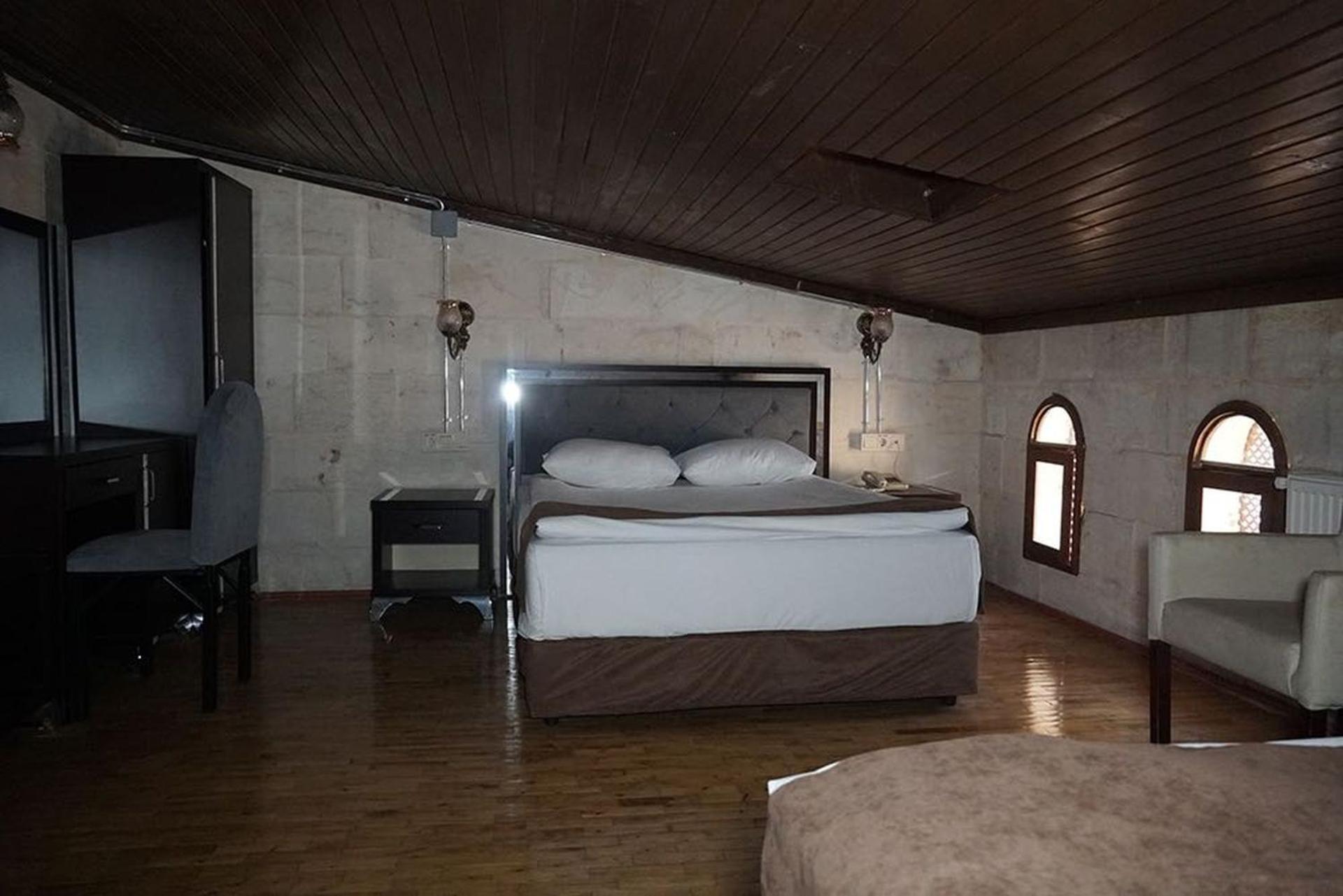 Double Room - Photo 4