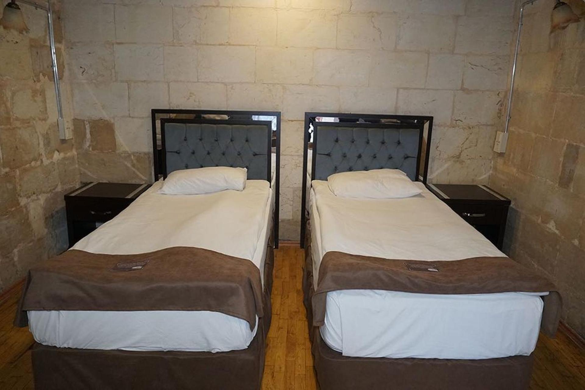 Double Room - Photo 8
