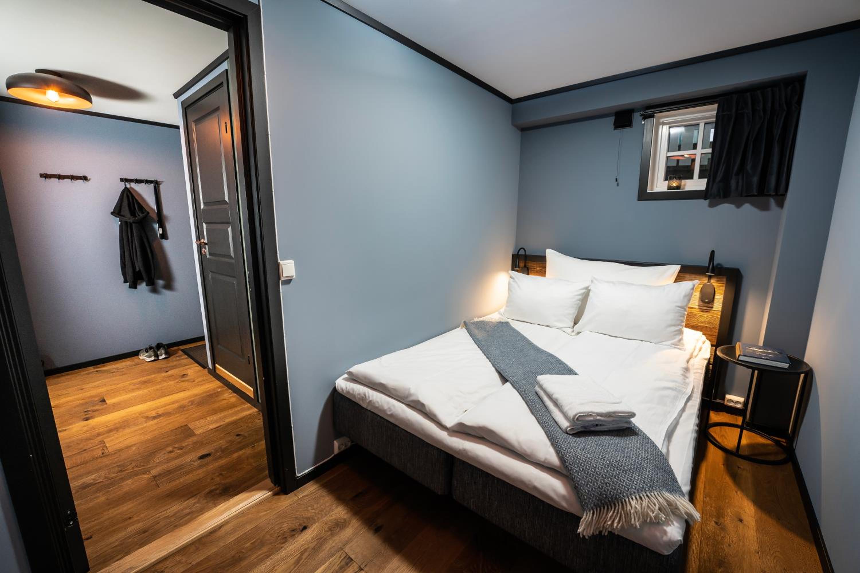 Møysalen- Two Bedroom Apartment with Sea View & Balcony photo 2