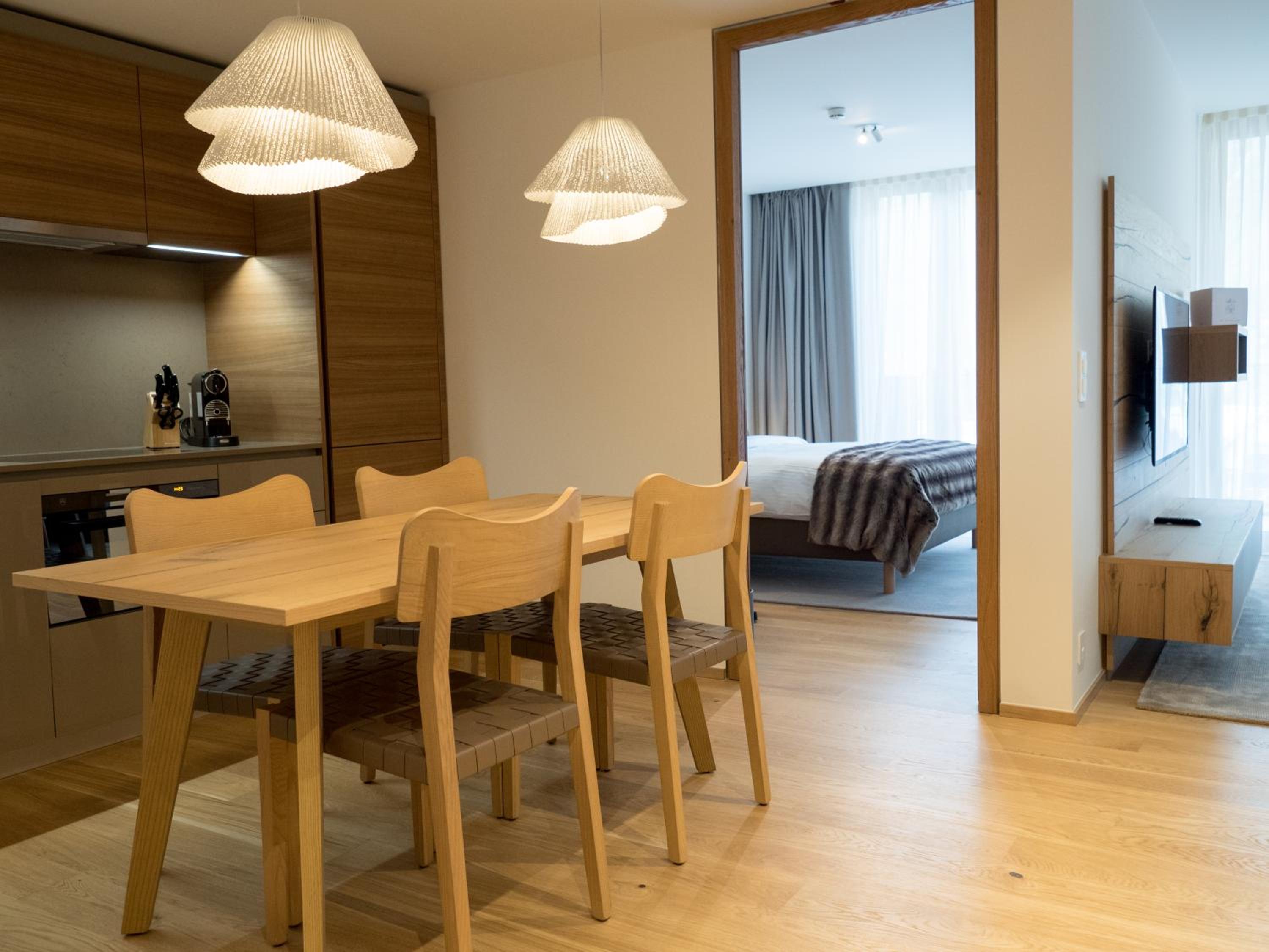 One-Bedroom Residence with Mountain View