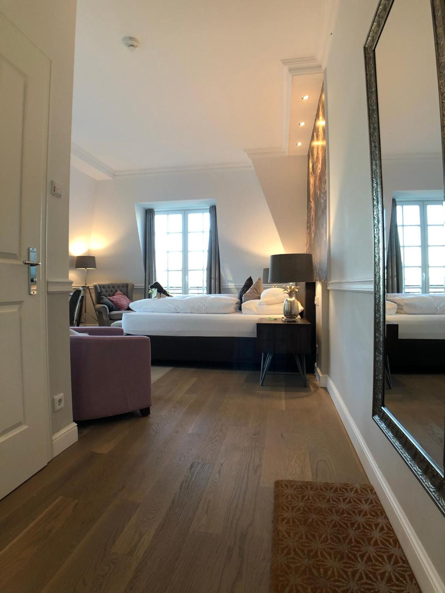 Junior Suite Lakeside photo 3