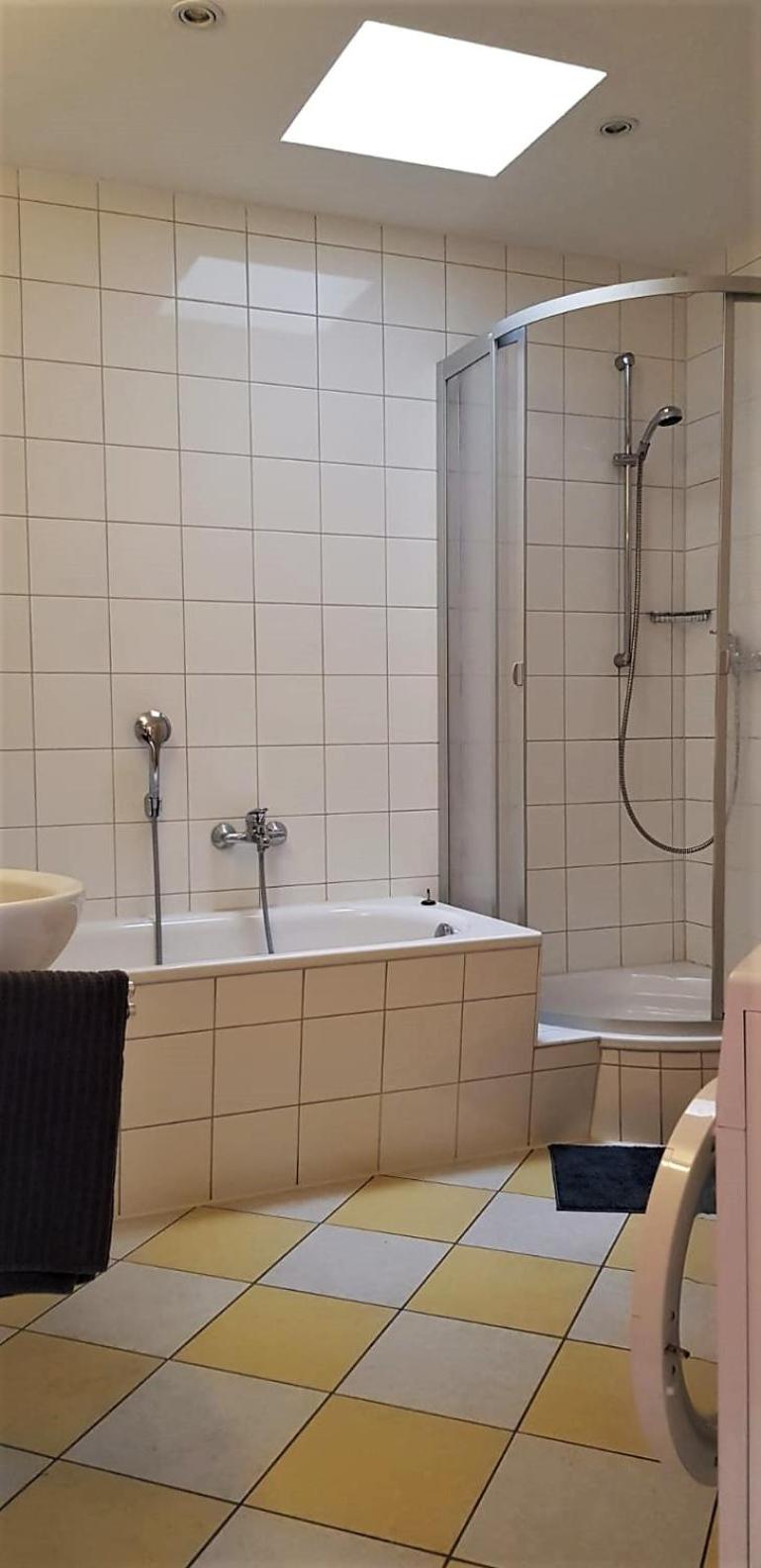 Three-Bedroom Apartment - Photo 9