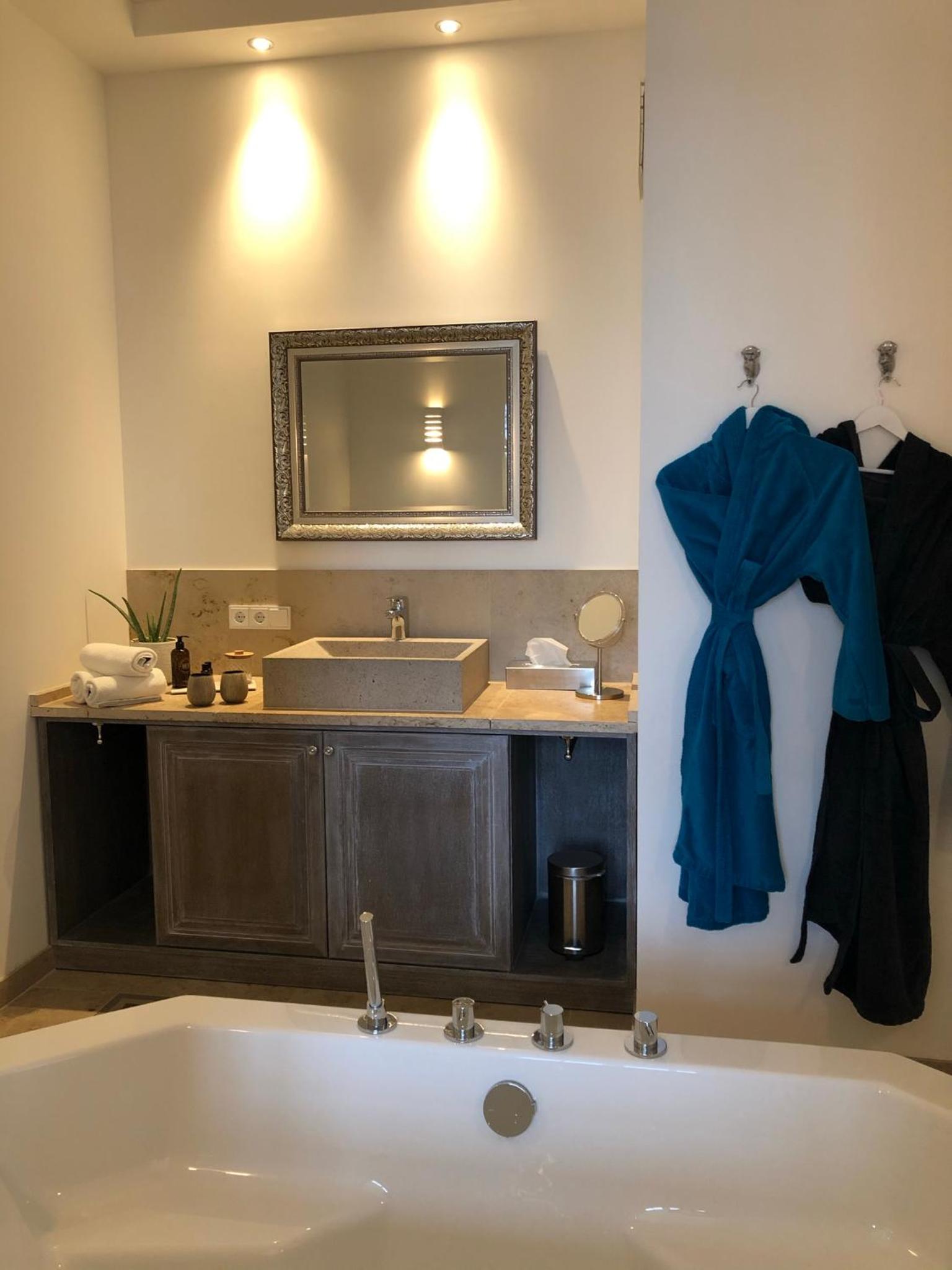 Suite  photo 2