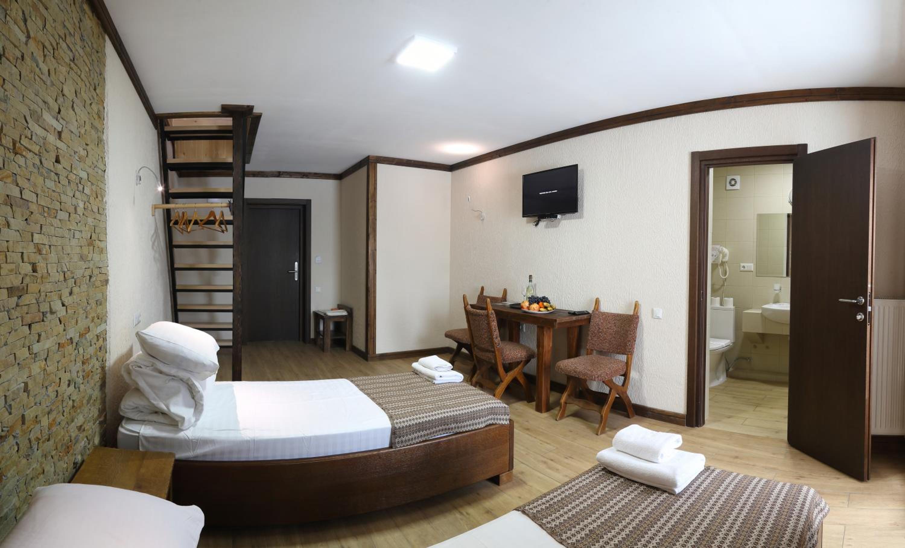 Duplex Quadruple Room