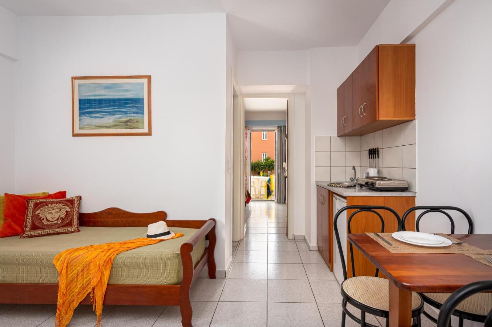 Apartment (2-4 Adults)