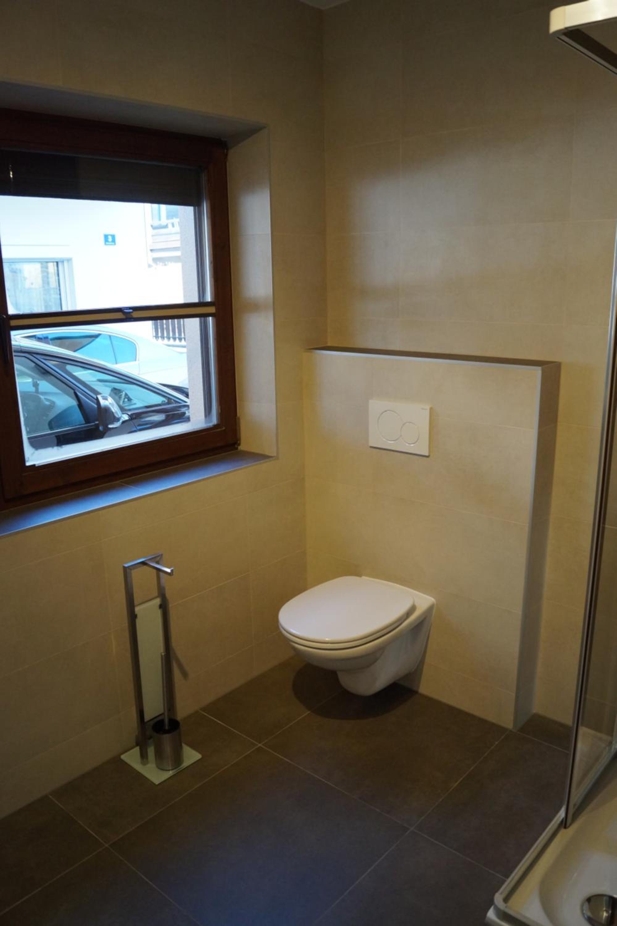 Studio Apartment - Photo 2