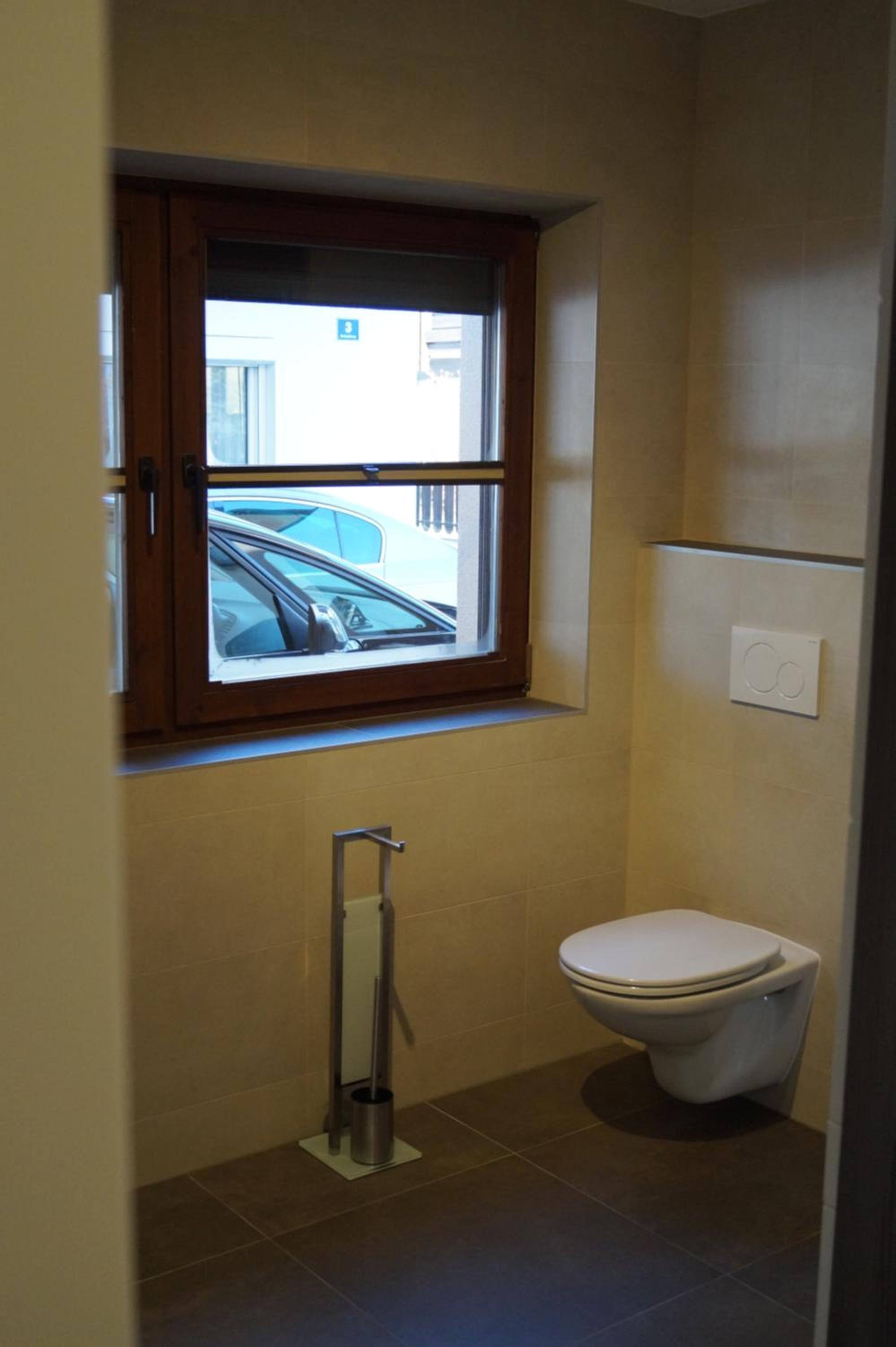Studio Apartment - Photo 3