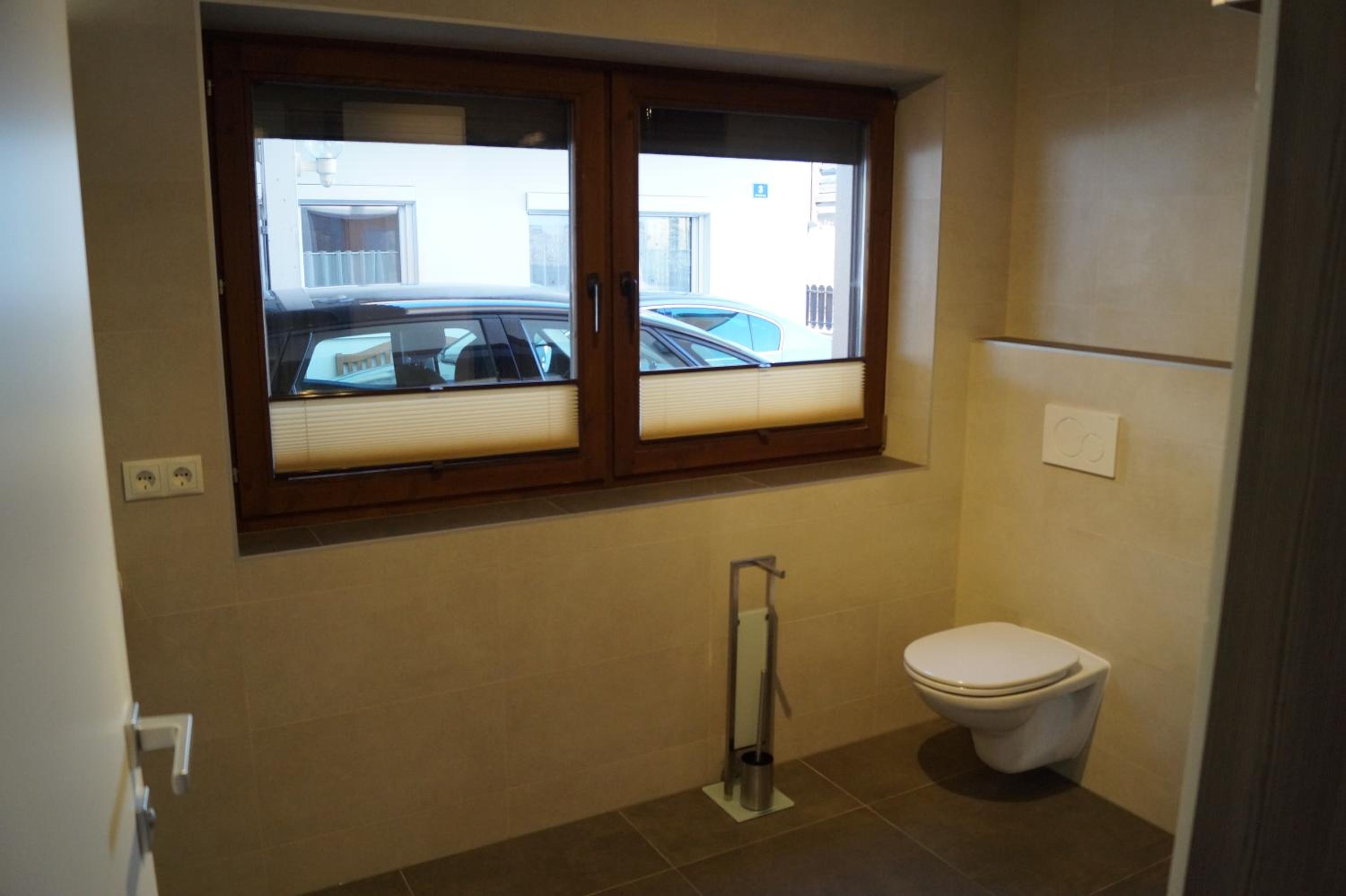 Studio Apartment - Photo 22
