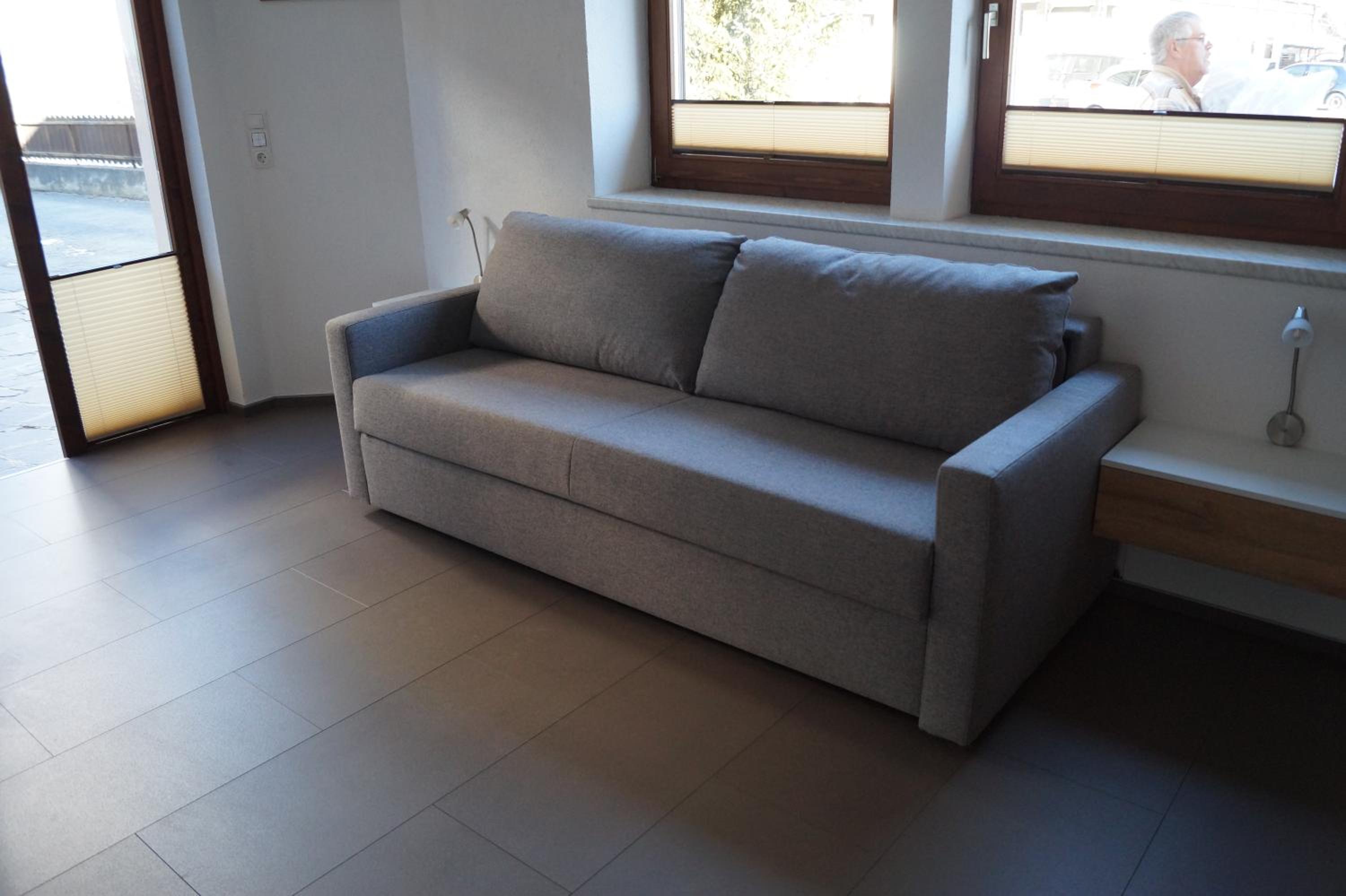 Studio Apartment - Photo 16