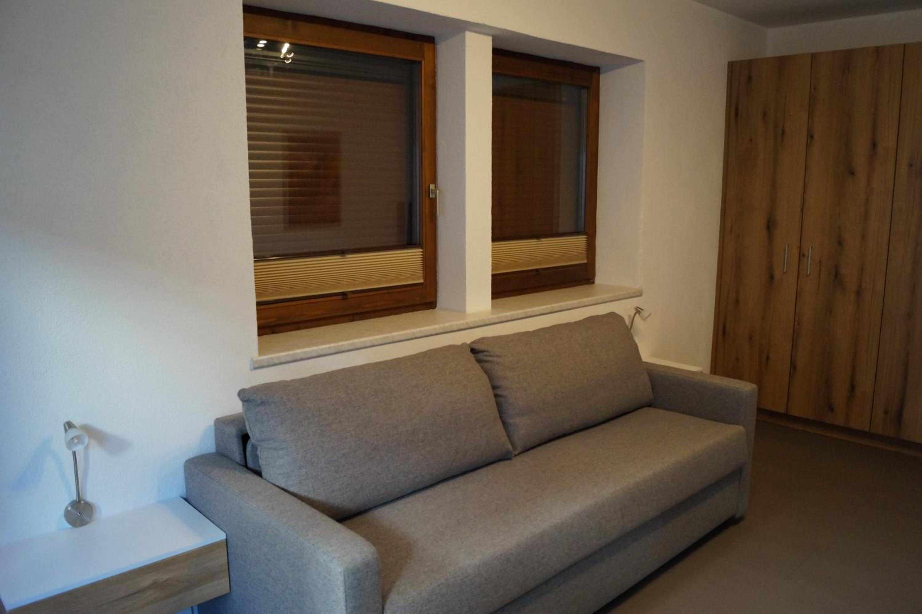 Studio Apartment - Photo 14