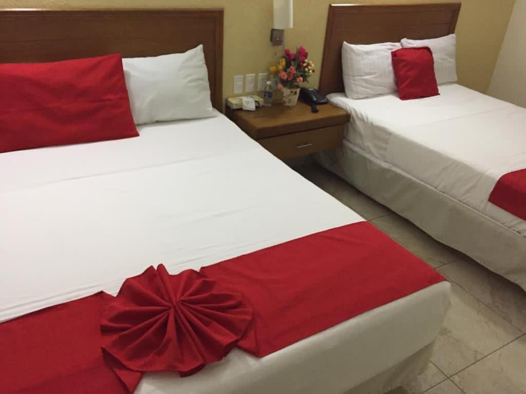 Queen Room with Pool View