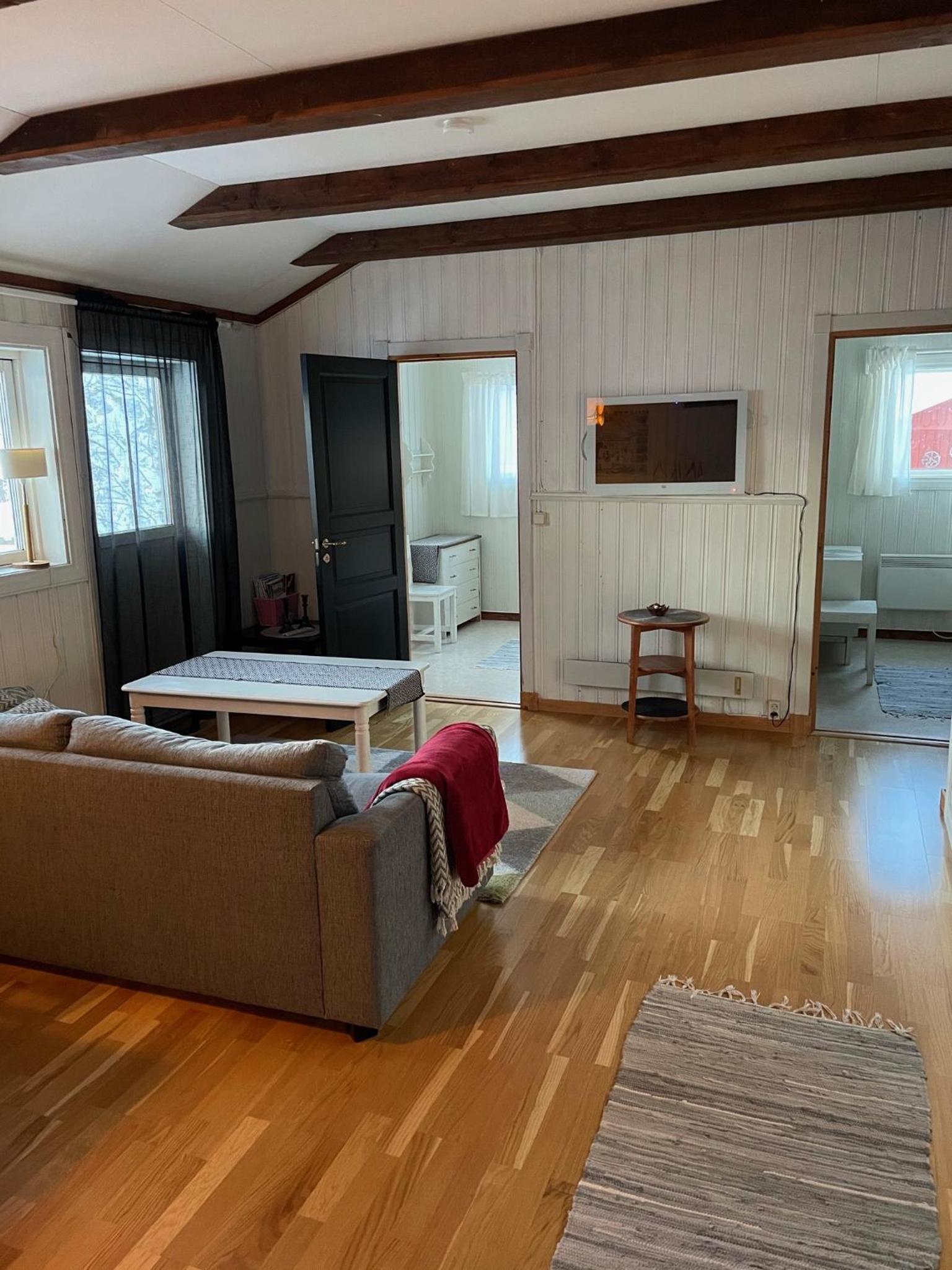 Two-Bedroom Cottage - Photo 10