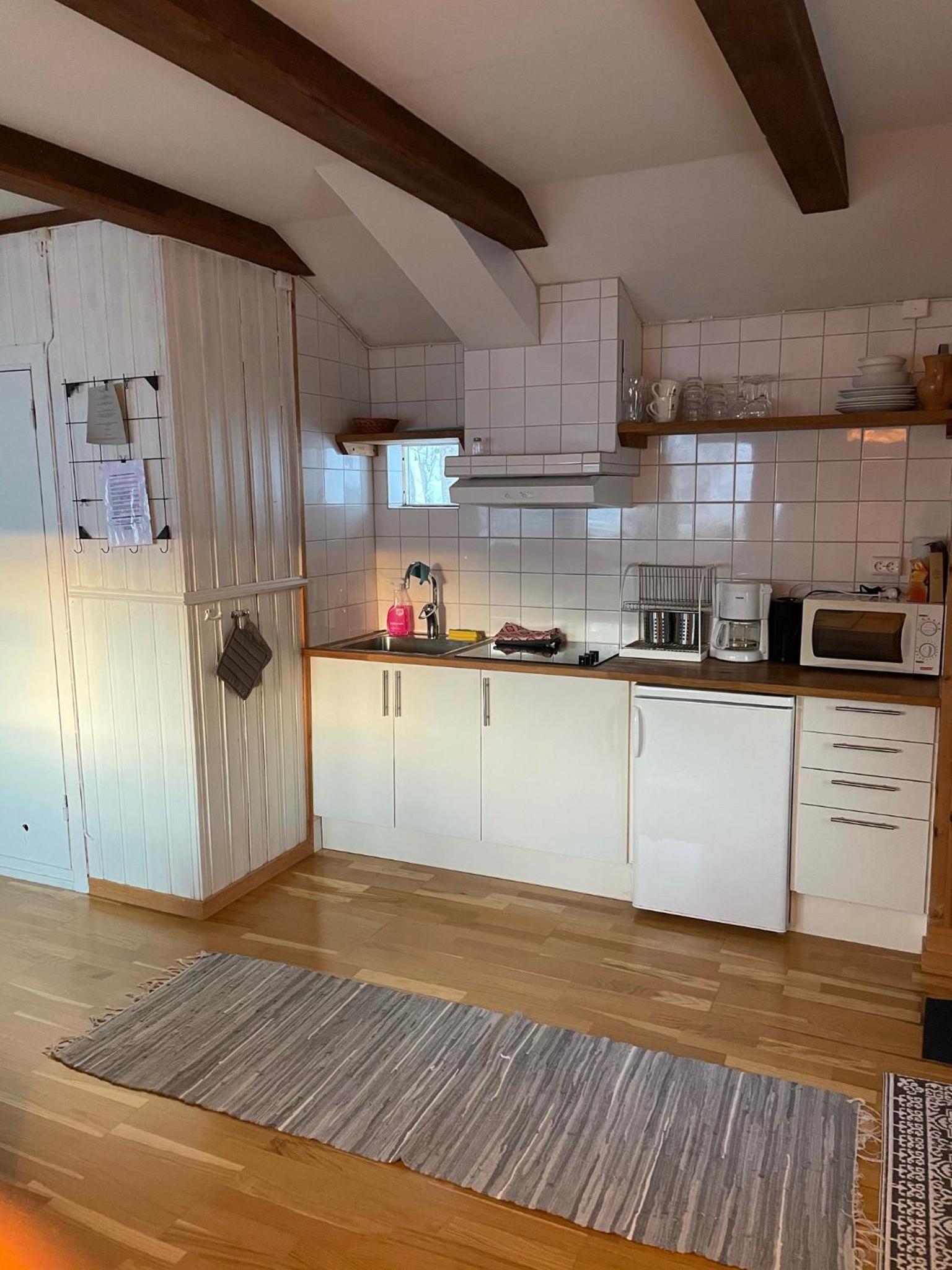 Two-Bedroom Cottage - Photo 12