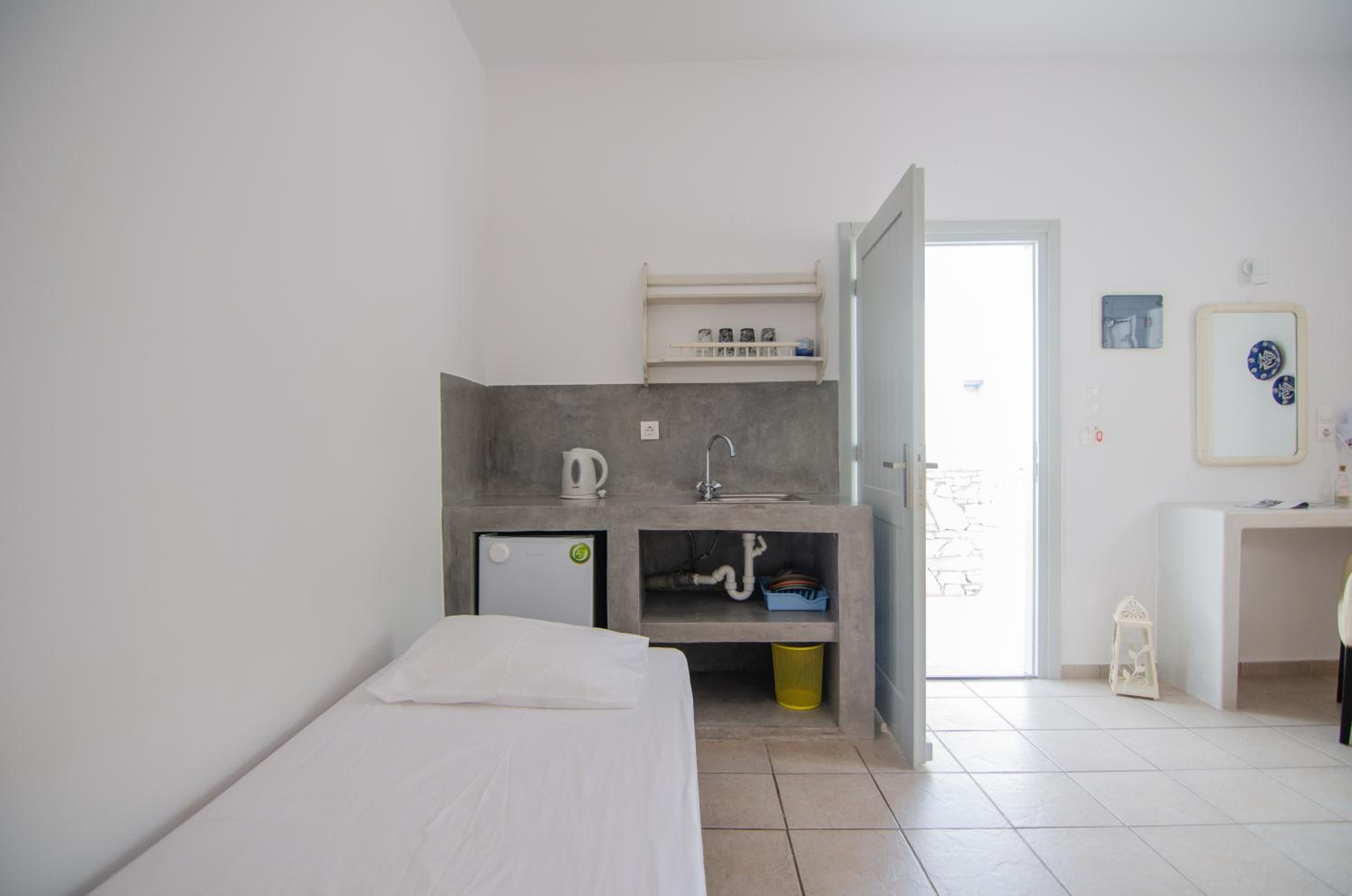 Triple Room - Photo 15