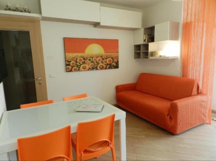 Two-Bedroom Apartment photo 2
