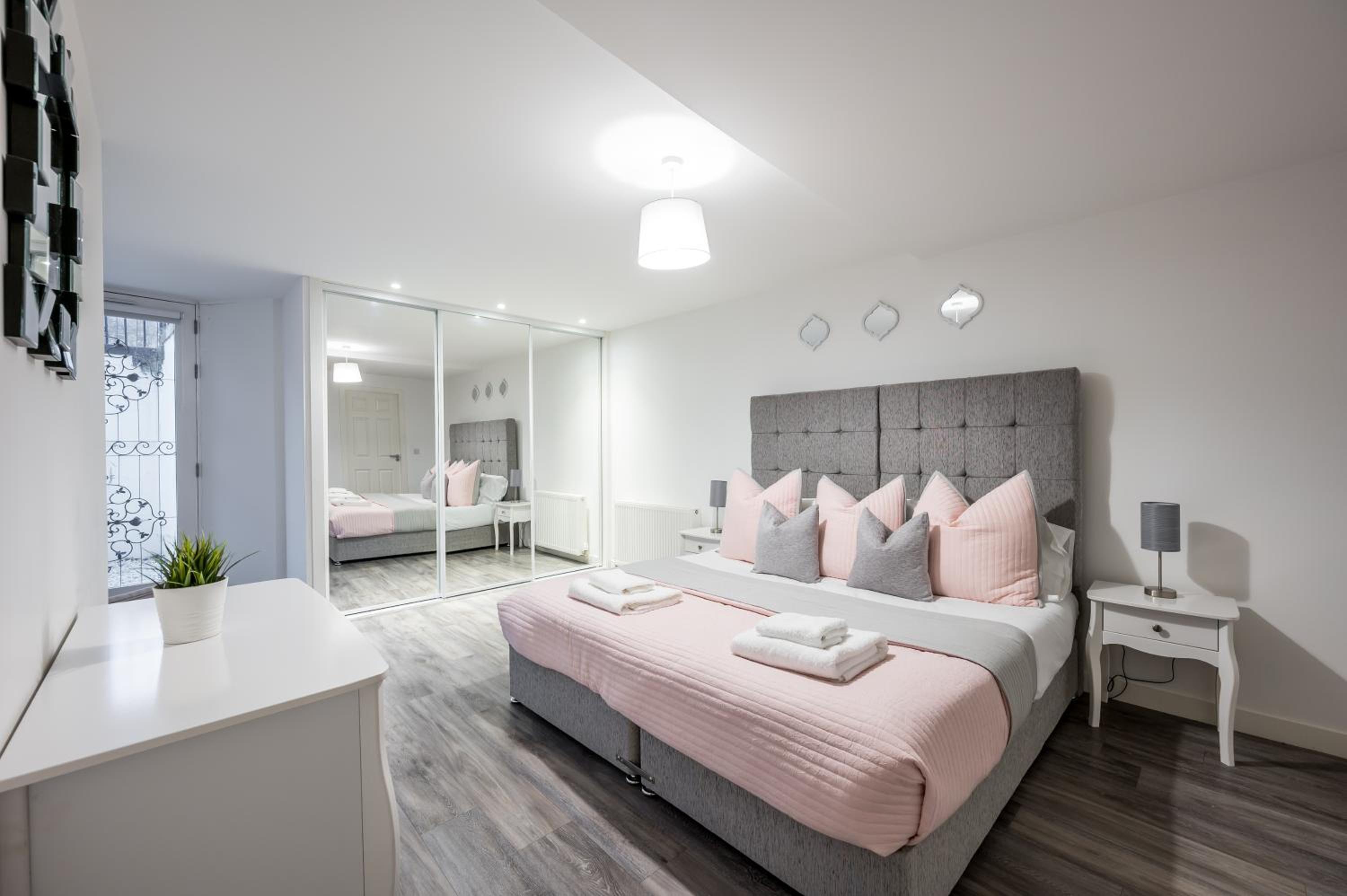Two-Bedroom Apartment with City View