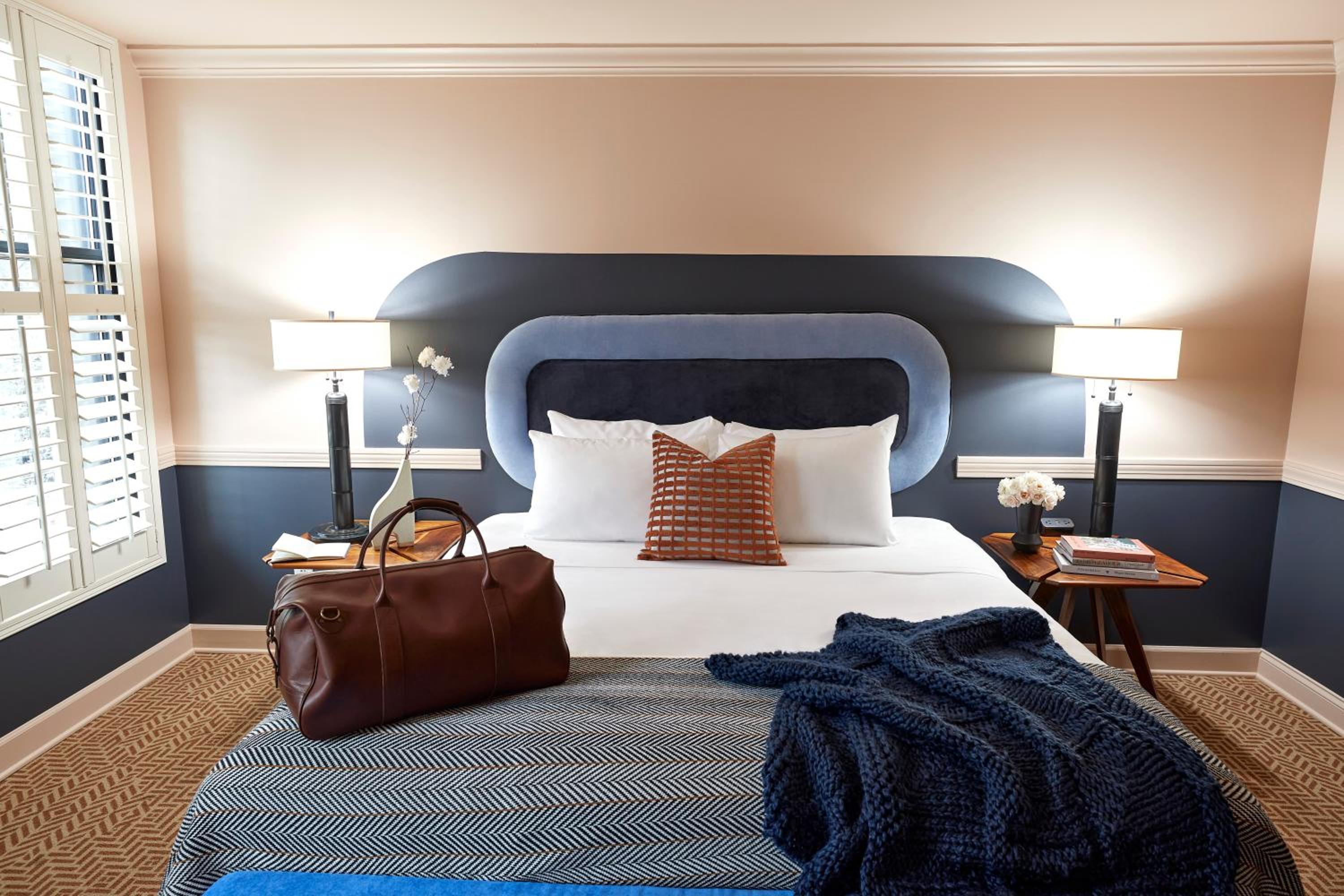 Deluxe King Suite - Photo 1