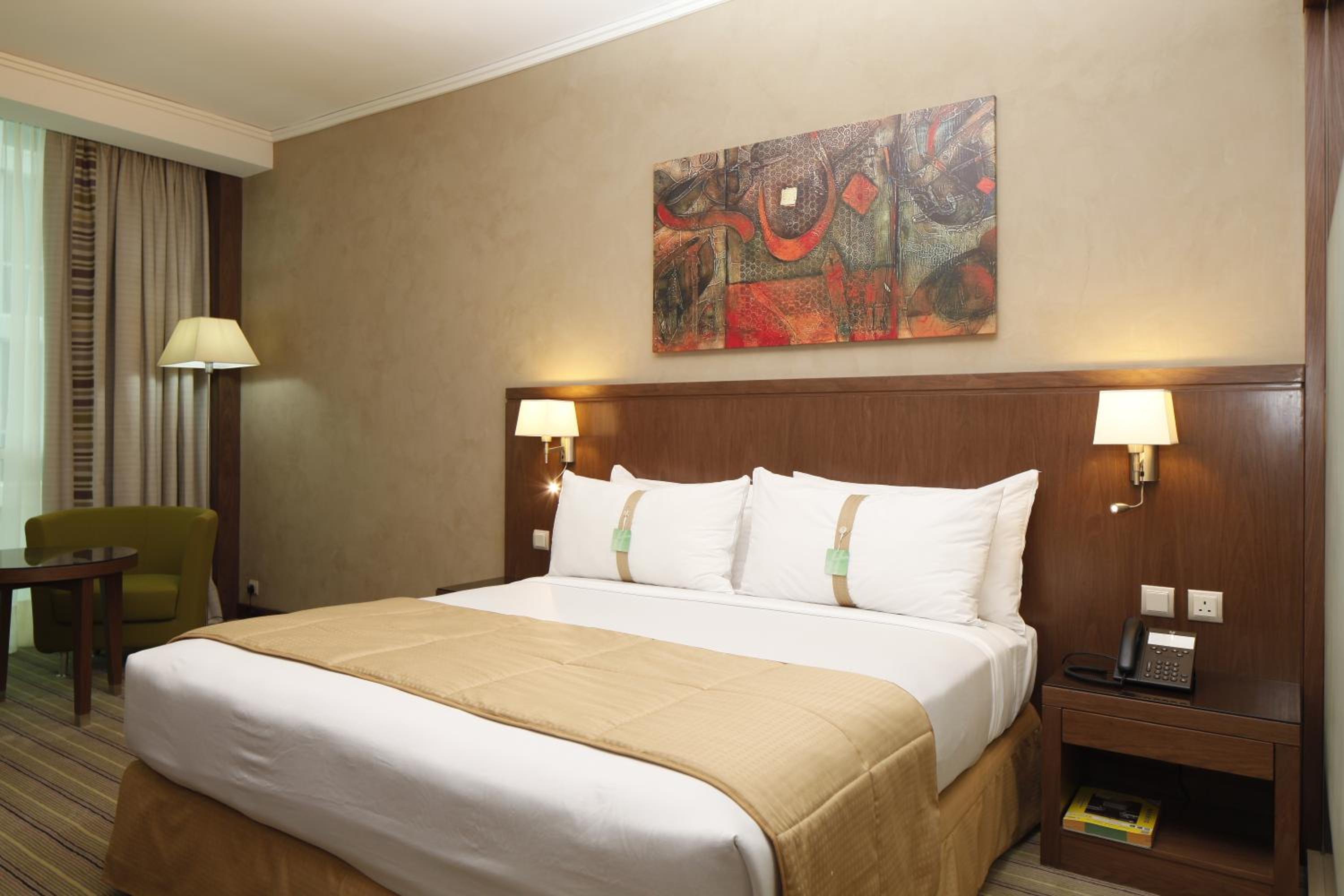Premium King Room - Smoking - Photo 1
