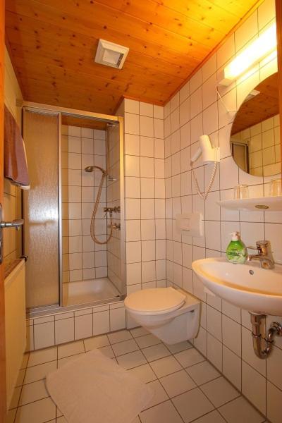 Single Room with Bathroom photo 2