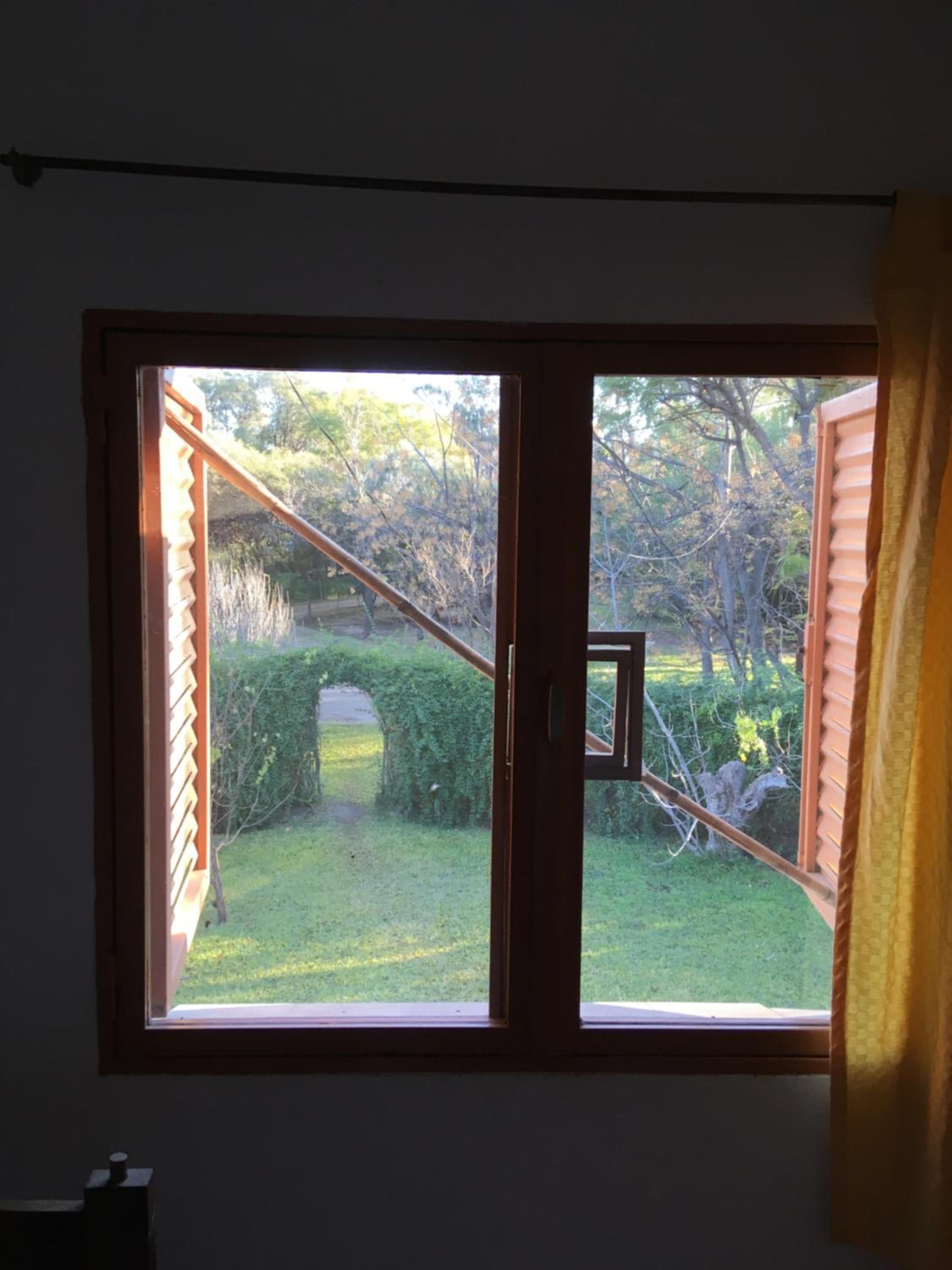 Standard Single Room with Shared Bathroom photo 2