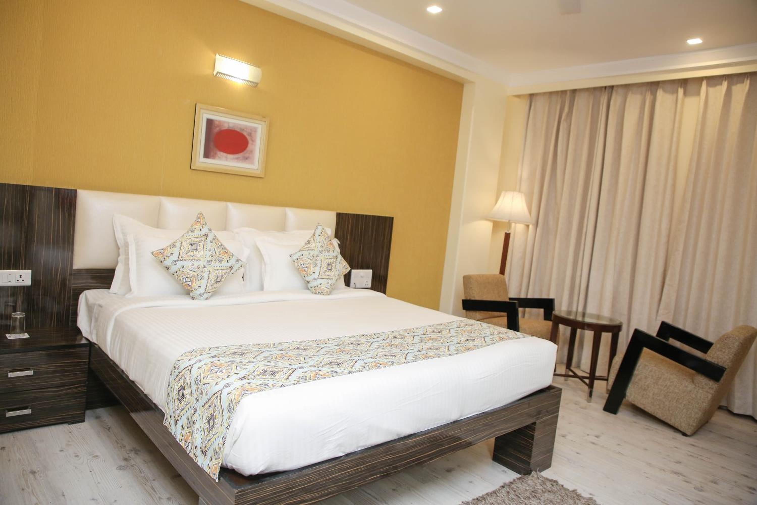 Large Double Room photo 1