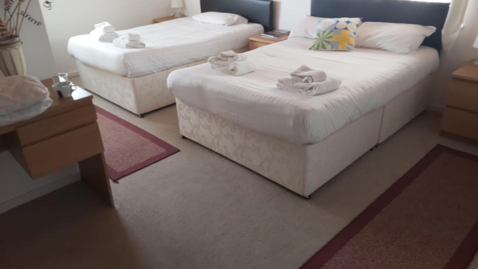 Family Room - Photo 4