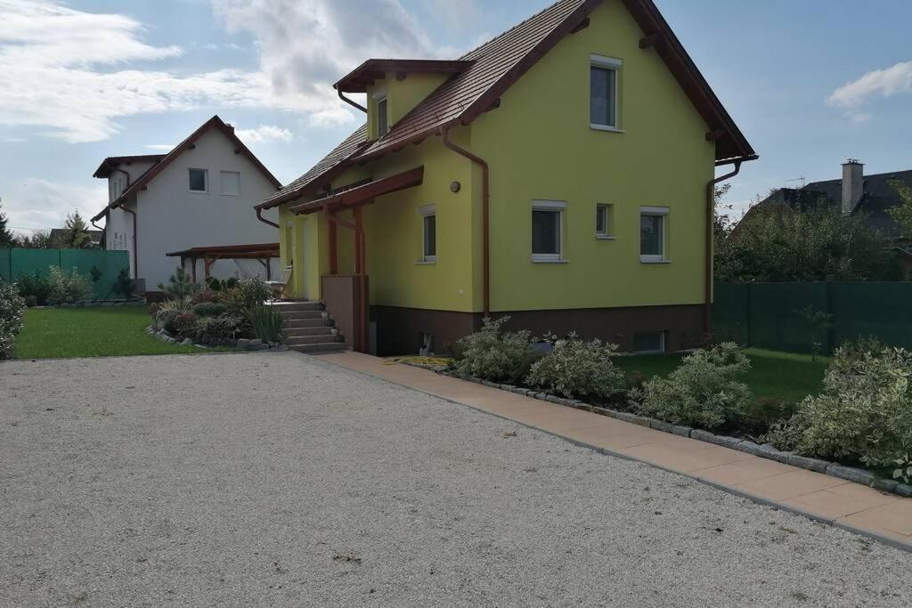 Three-Bedroom Villa - Photo 18
