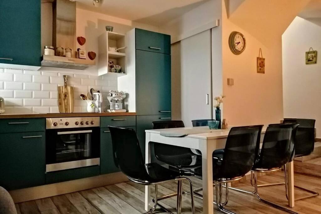 Three-Bedroom Villa - Photo 28
