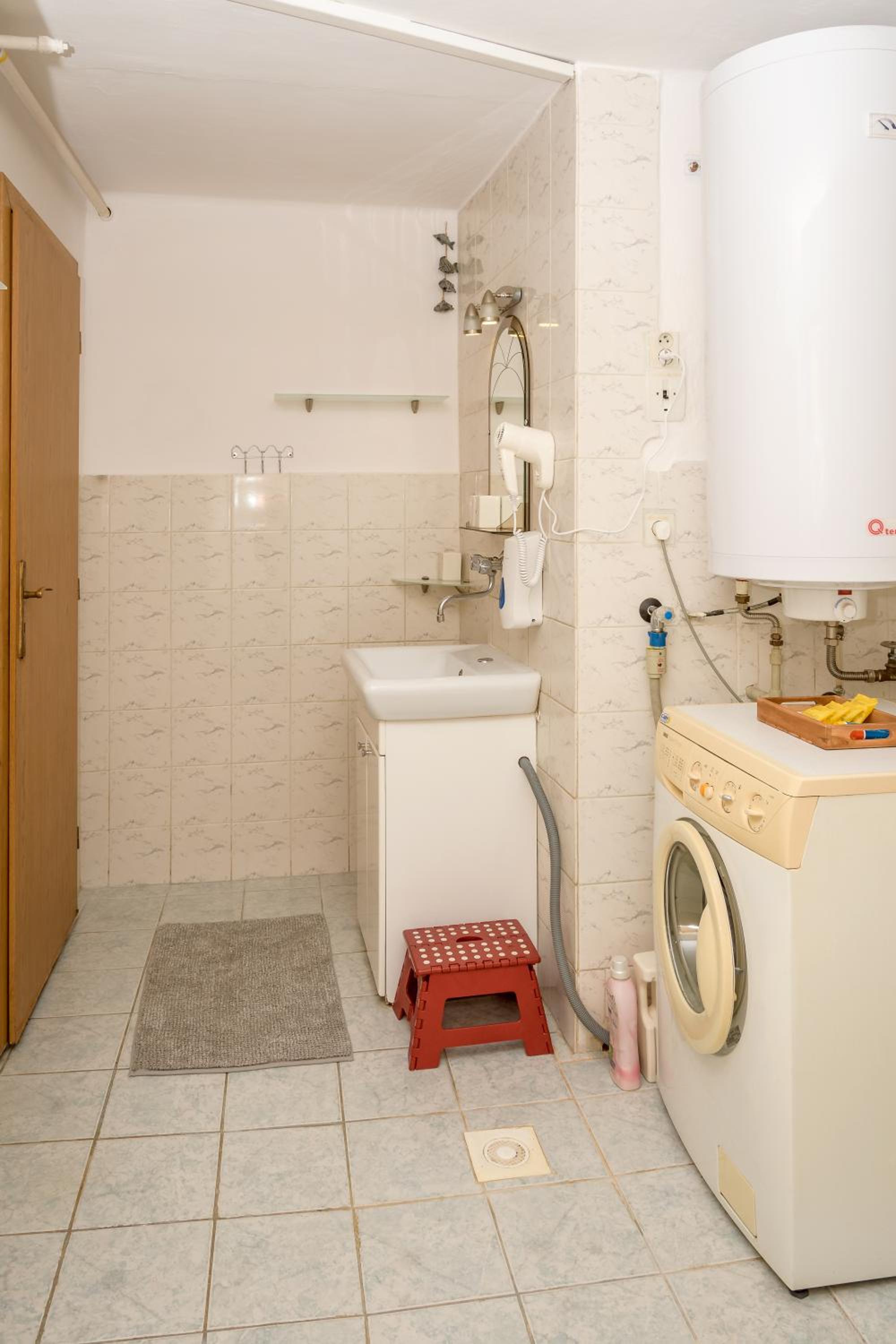 Two-Bedroom House photo 2