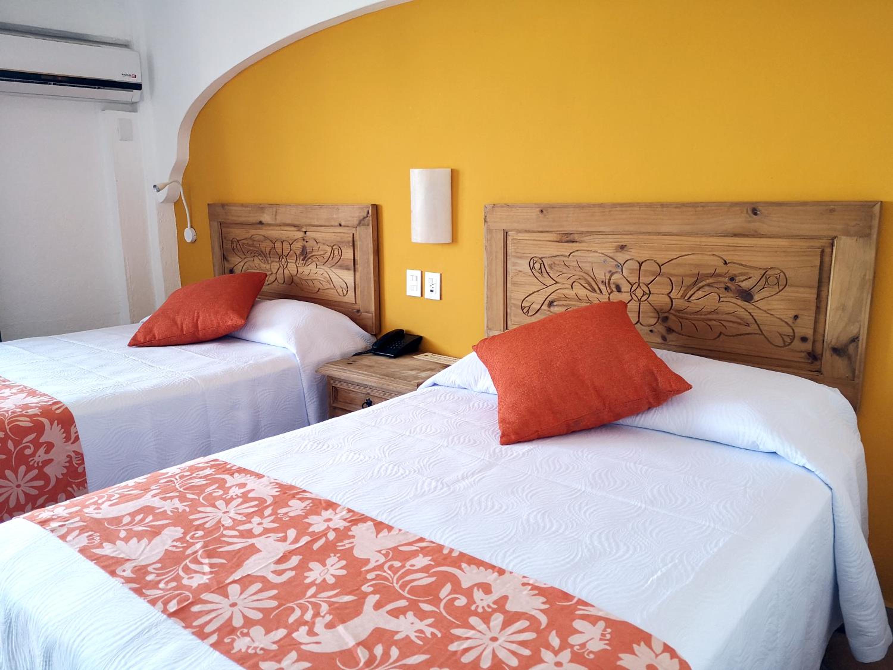 Double Room with Two Double Beds and Ocean View - Photo 22
