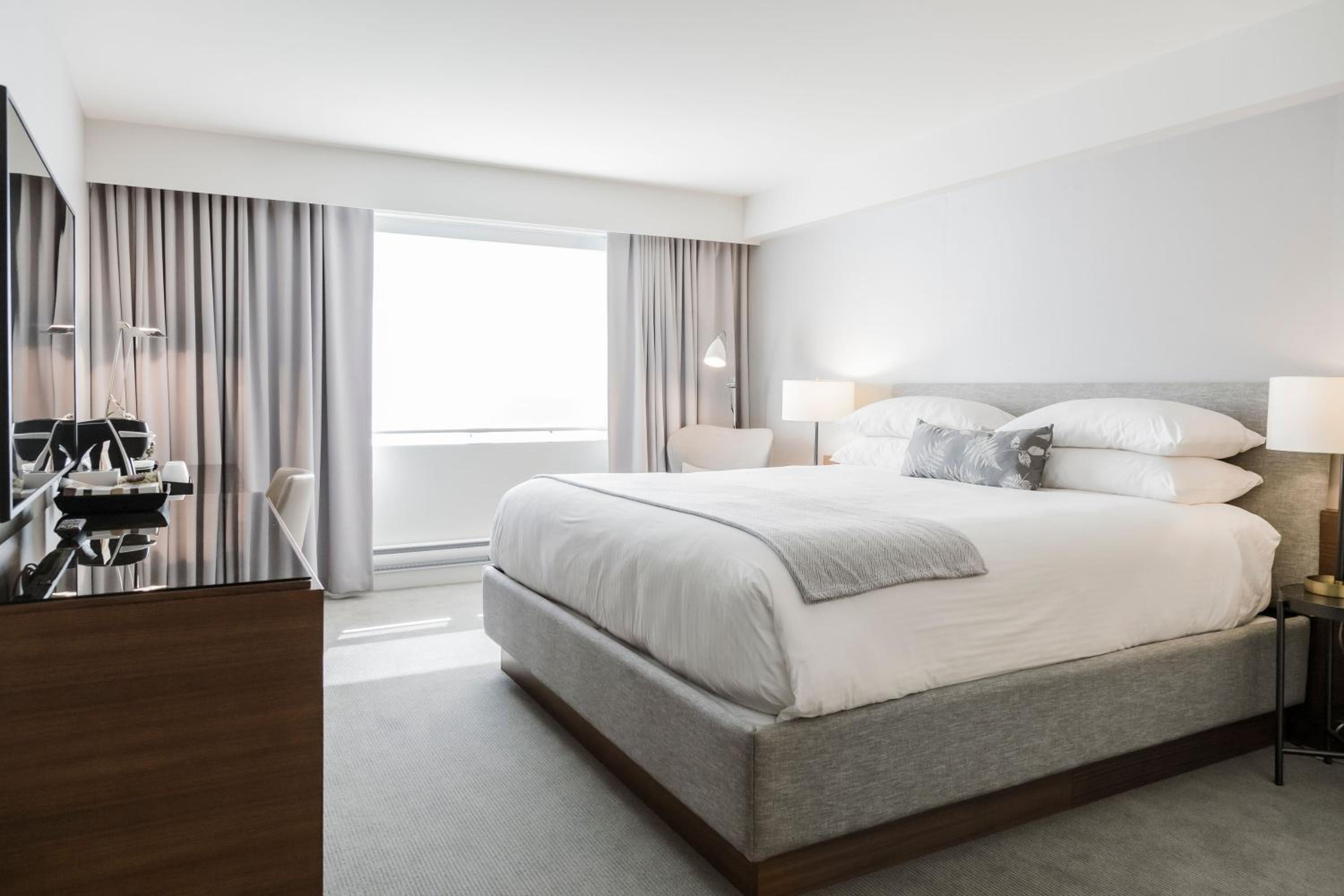 King Room with City View