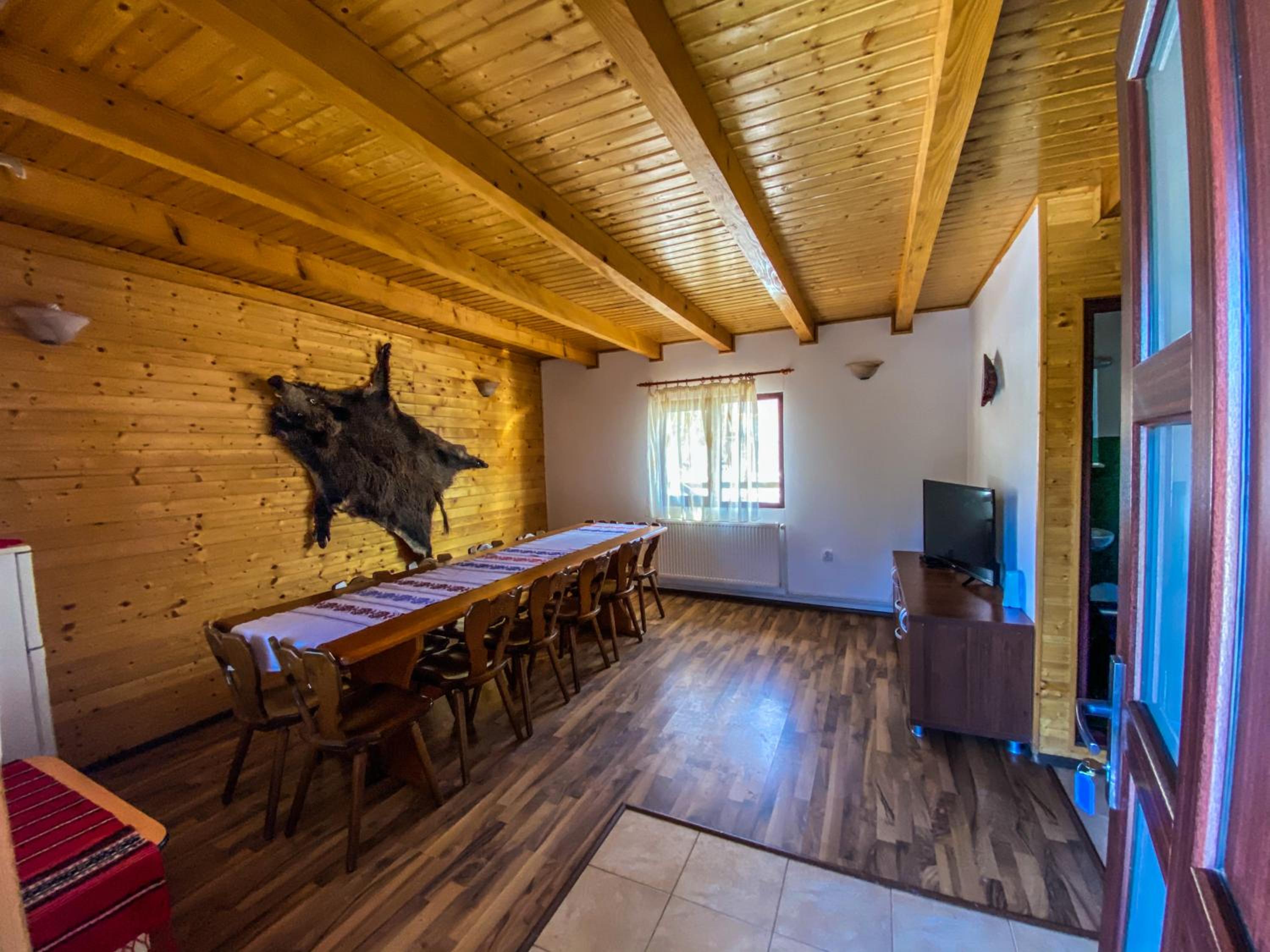 Three-Bedroom House - Photo 4