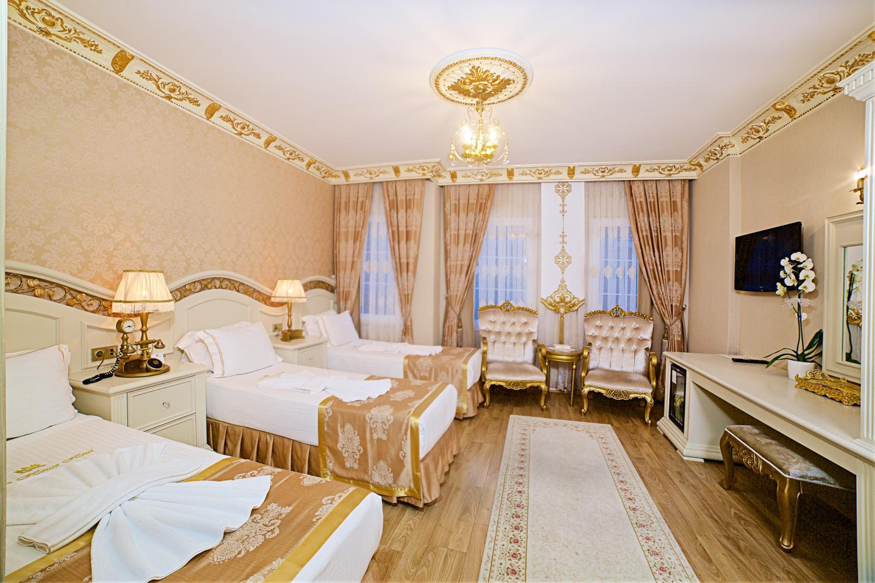 Triple Room
