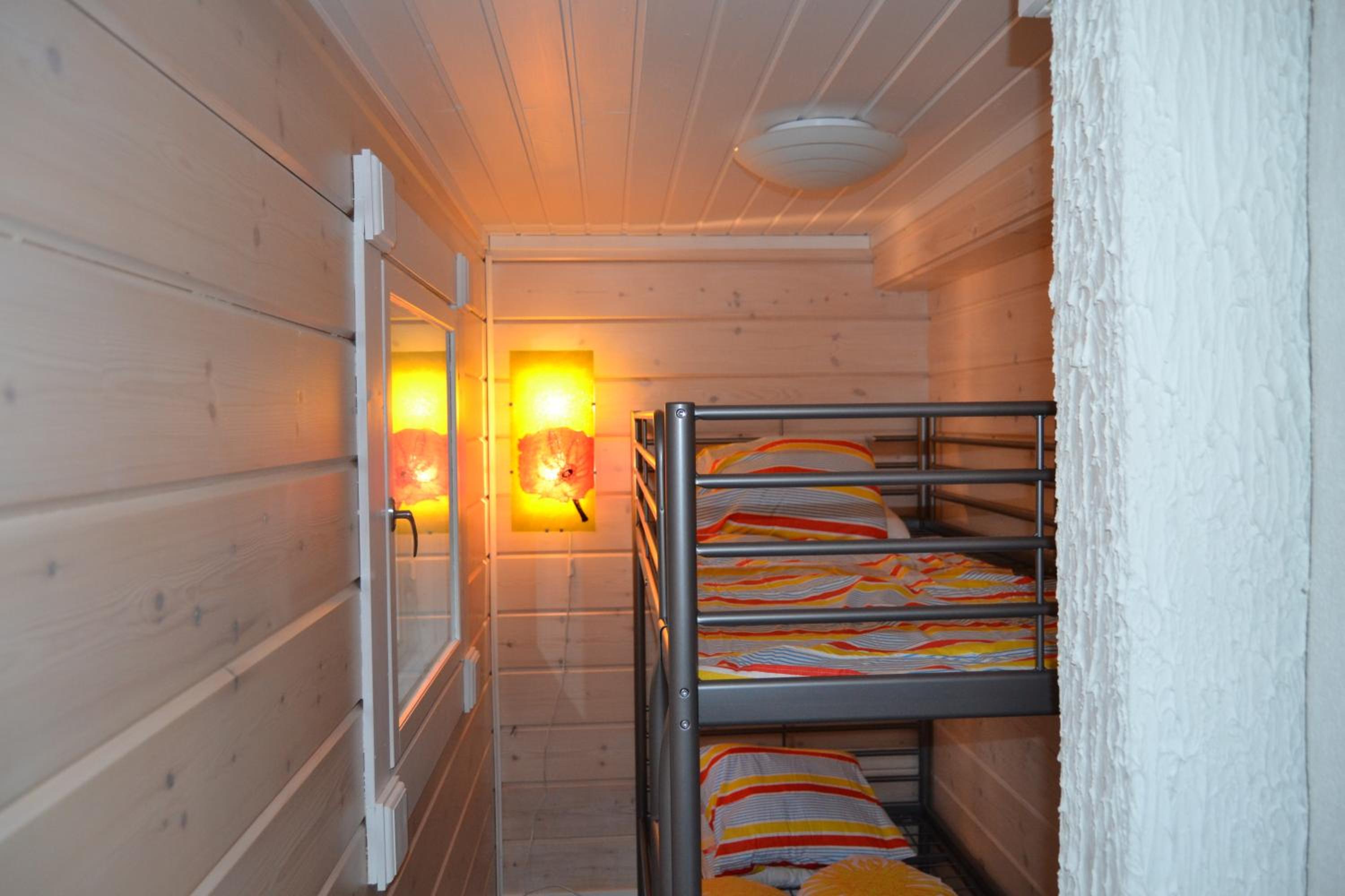 Two-Bedroom Cottage photo 1