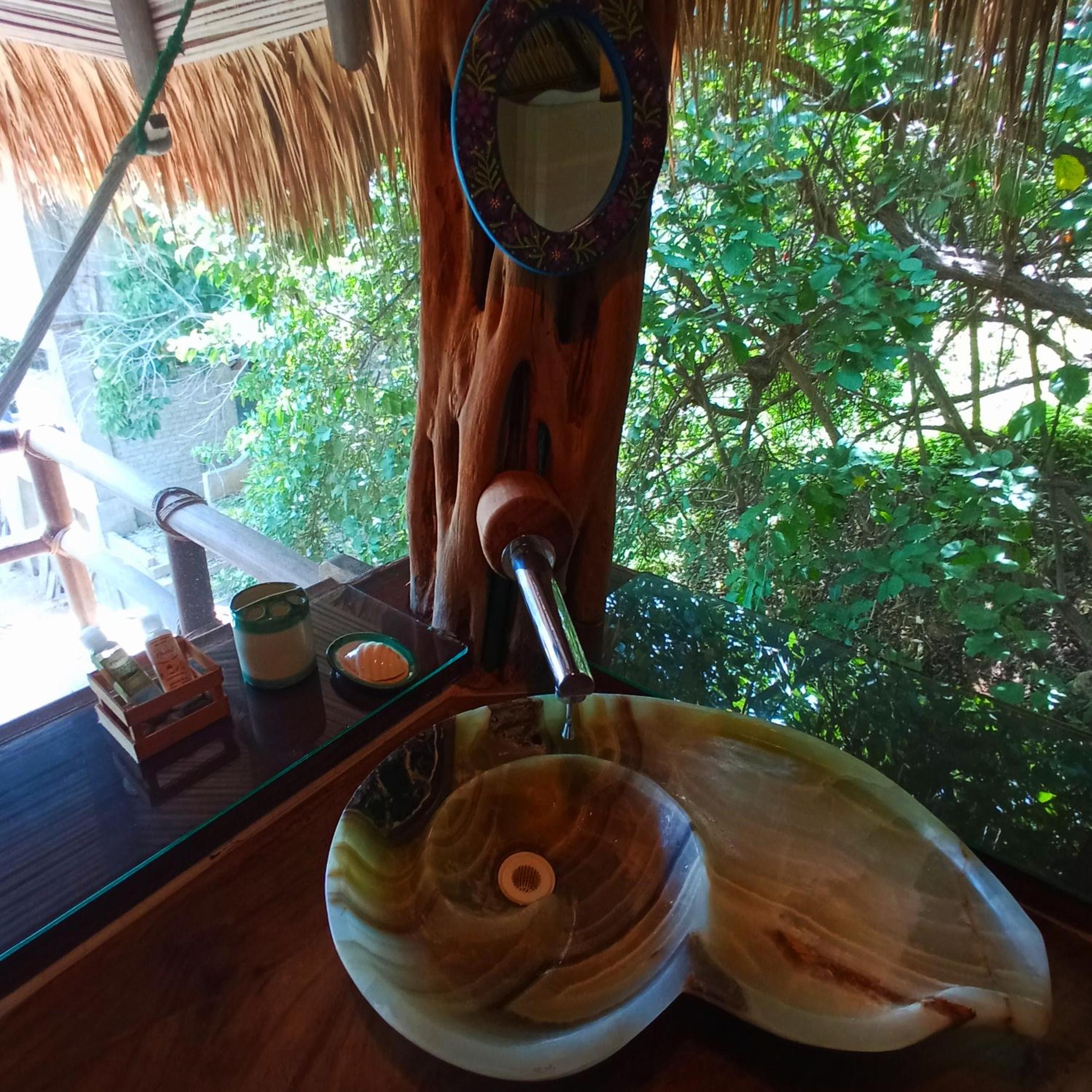 King Room with Sea View - Photo 2
