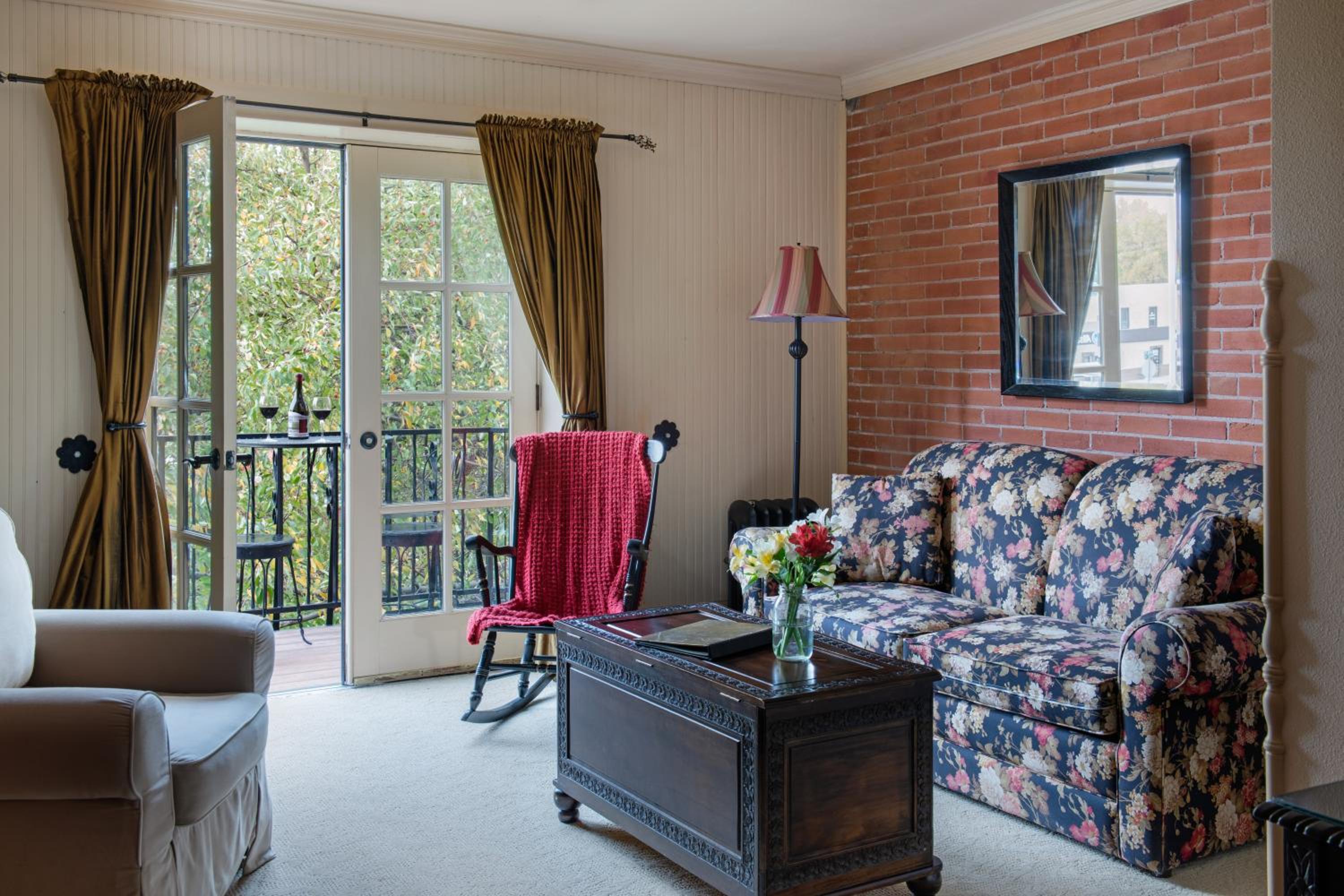Queen Suite
